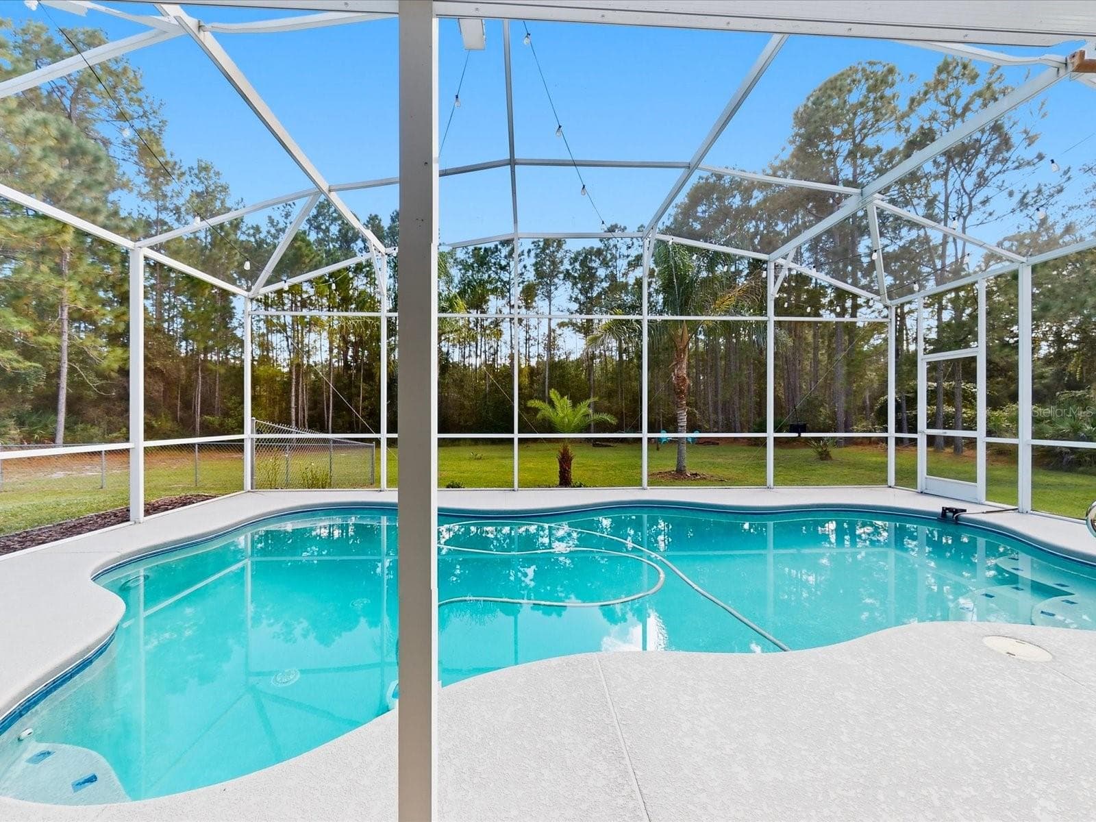 Single Family Residence at 30526 HAWTHORN AVE, EUSTIS, photo 32 of 47