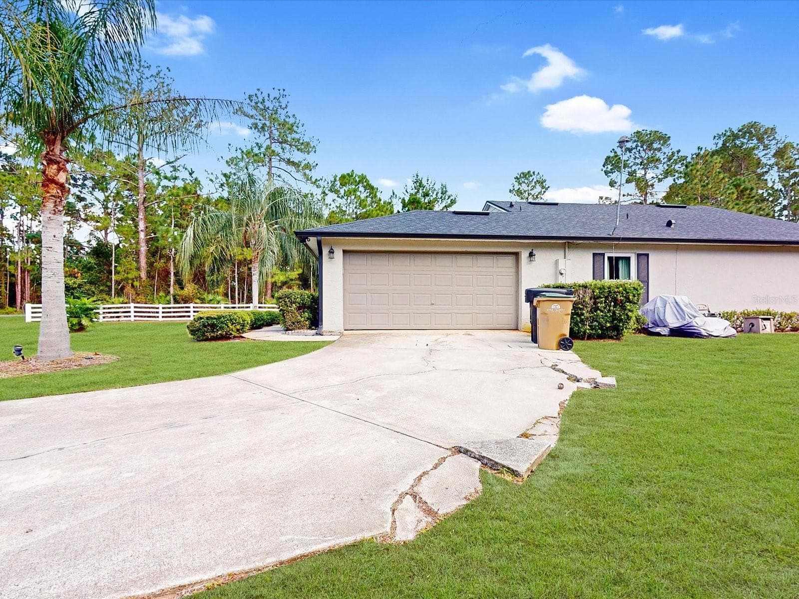 Single Family Residence at 30526 HAWTHORN AVE, EUSTIS, photo 41 of 47