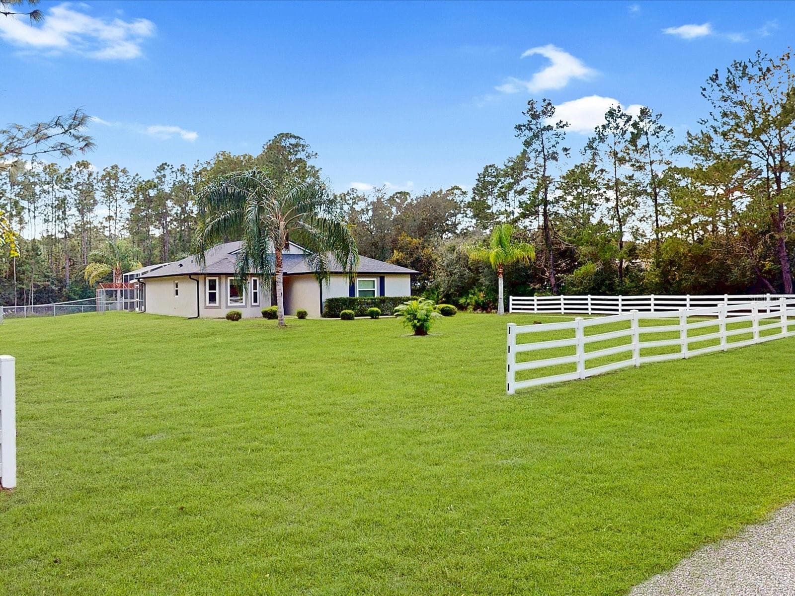 Single Family Residence at 30526 HAWTHORN AVE, EUSTIS, photo 44 of 47