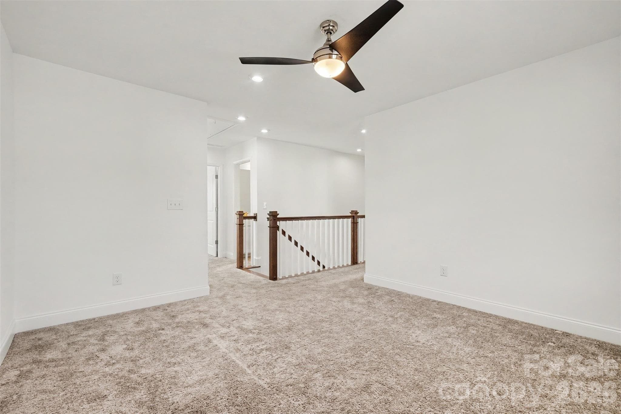 Single Family Residence at 19221 Yellow Birch Drive, Charlotte, photo 21 of 28