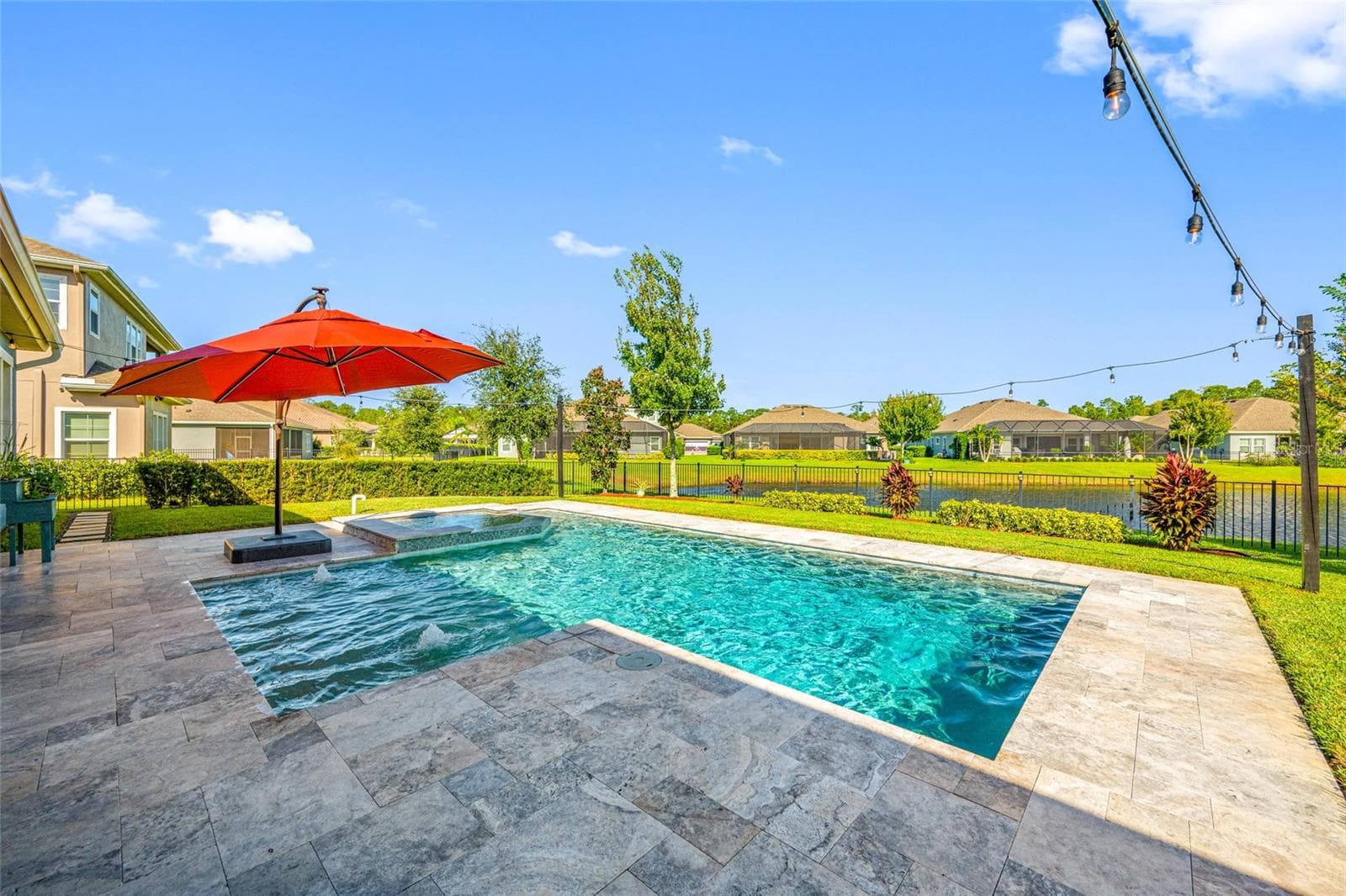 pool and infinity spa - 4161 GLADE WOOD LOOP, NEW PORT RICHEY