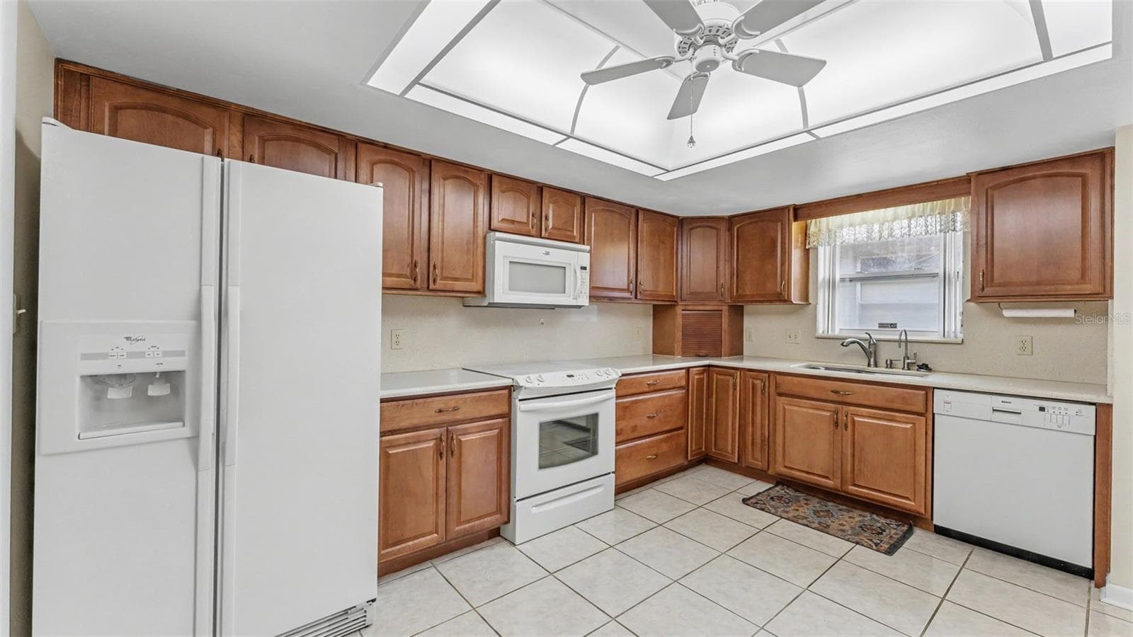 Single Family Residence at 450 NIGHTHAWK DR, LAKELAND, photo 5 of 30