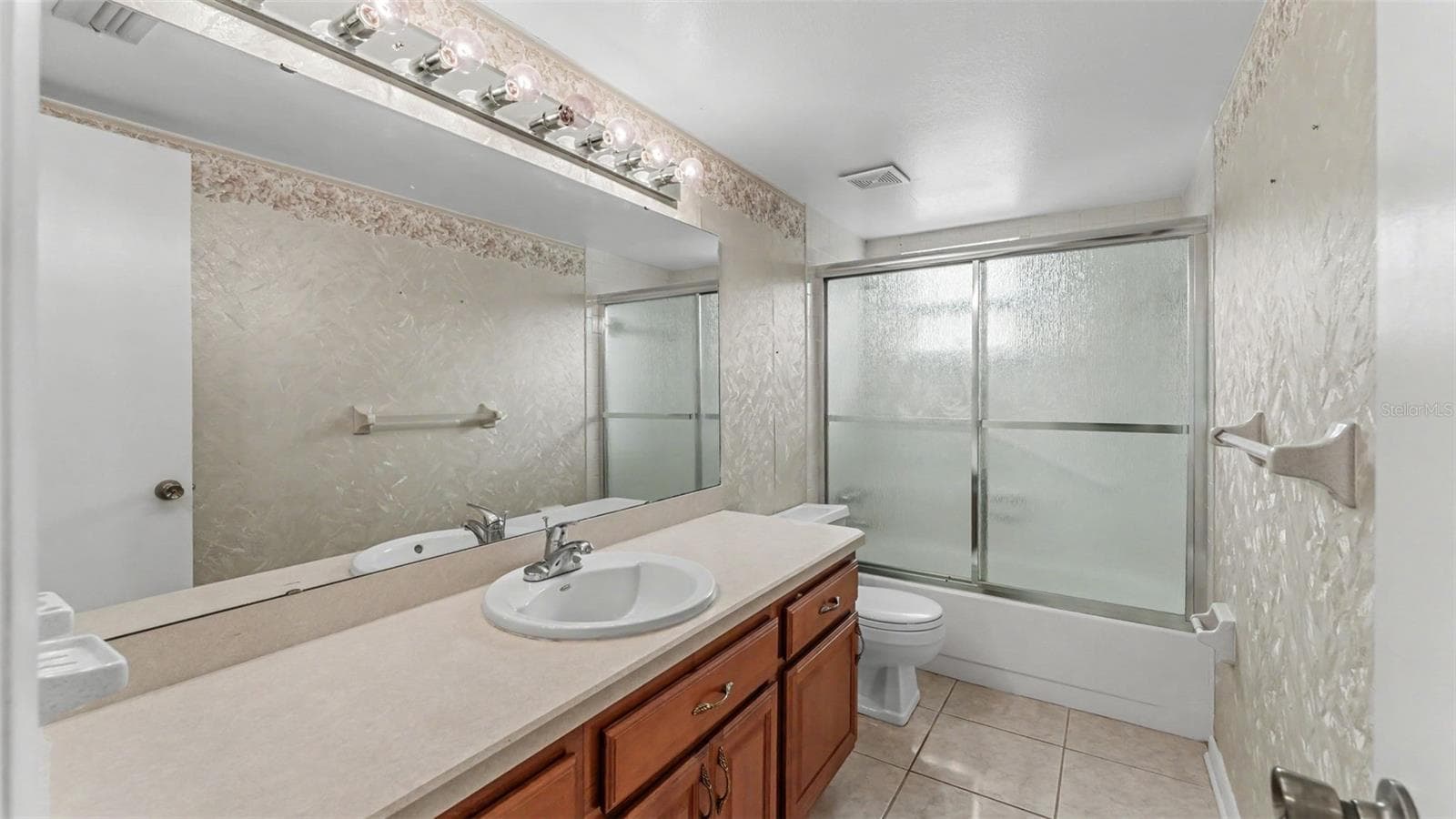 Single Family Residence at 450 NIGHTHAWK DR, LAKELAND, photo 20 of 30