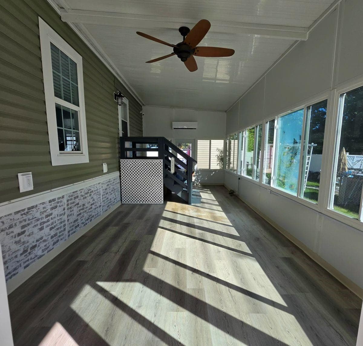 Sunroom - 9837 SE 160TH LN, SUMMERFIELD