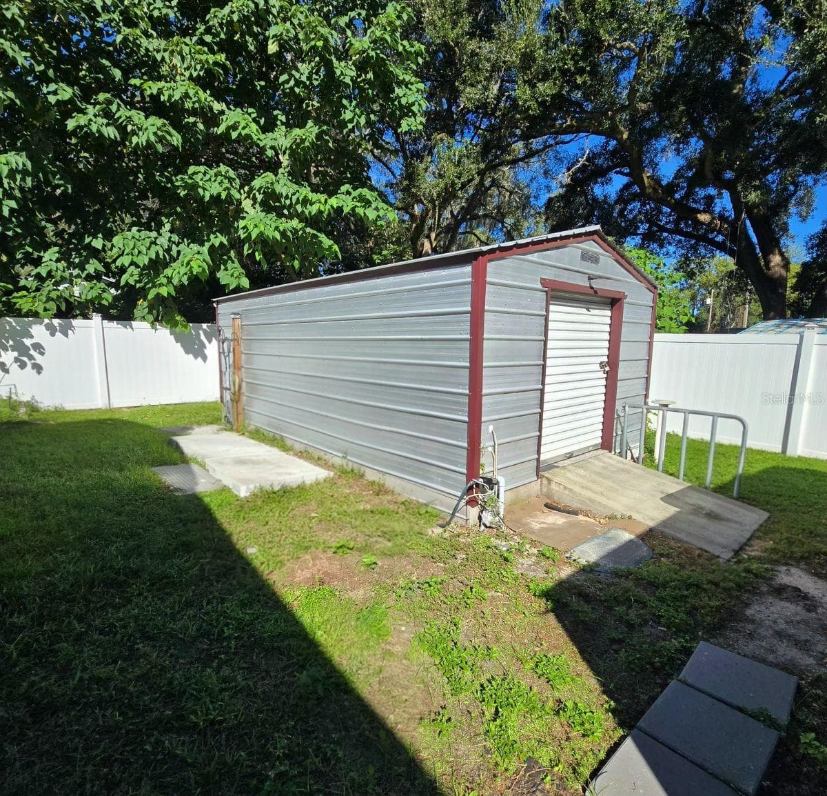 Metal Shed 12x20 - 9837 SE 160TH LN, SUMMERFIELD