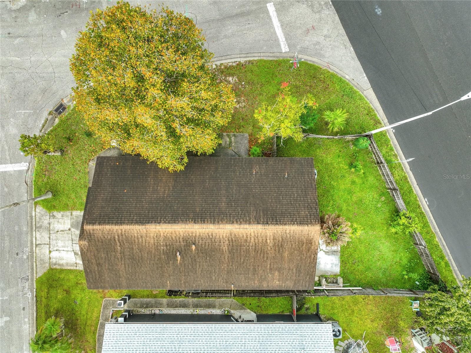 Single Family Residence at 1003 WINTERBERRY LN, ORLANDO, photo 7 of 31