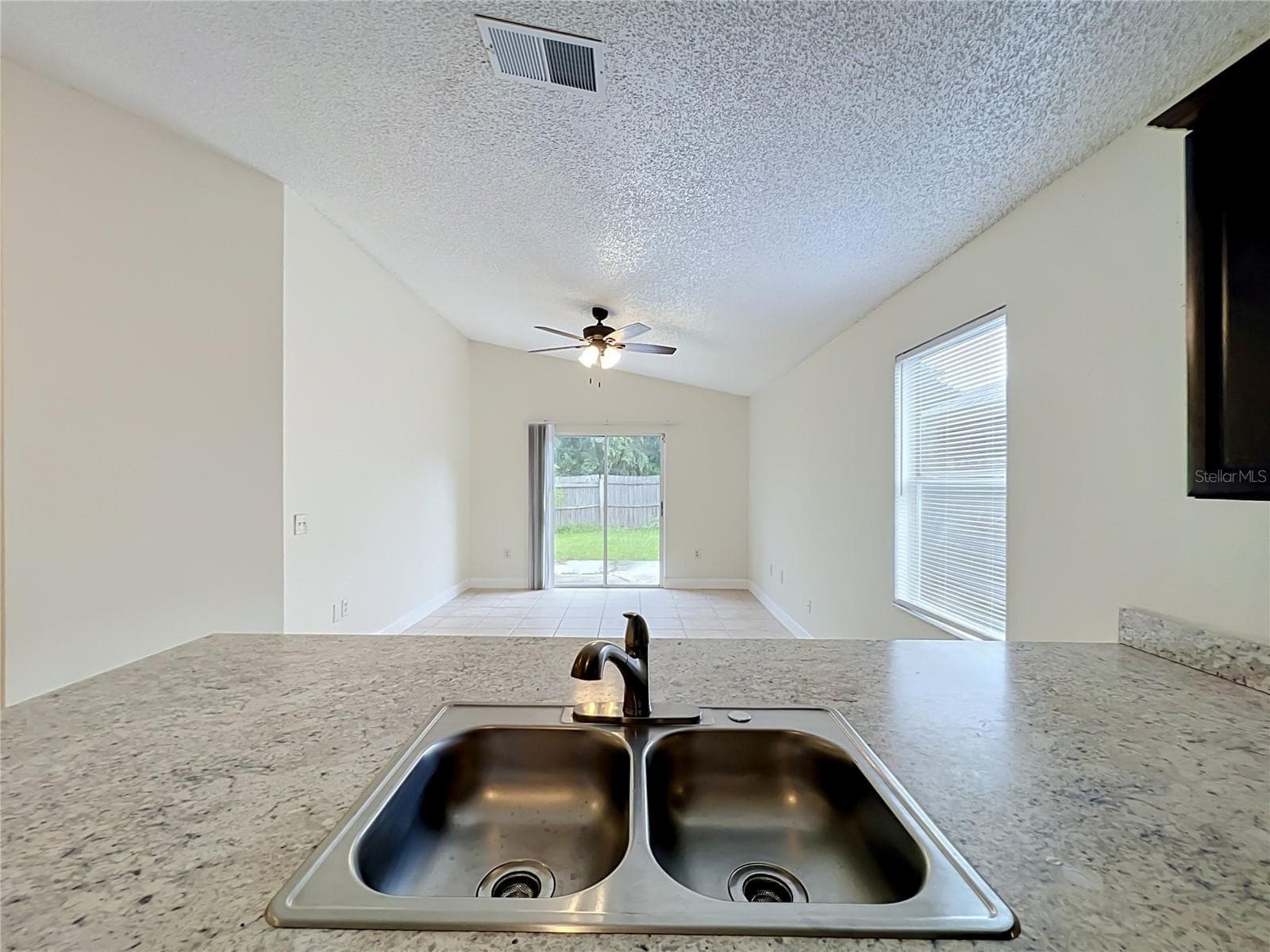 Single Family Residence at 1003 WINTERBERRY LN, ORLANDO, photo 11 of 31