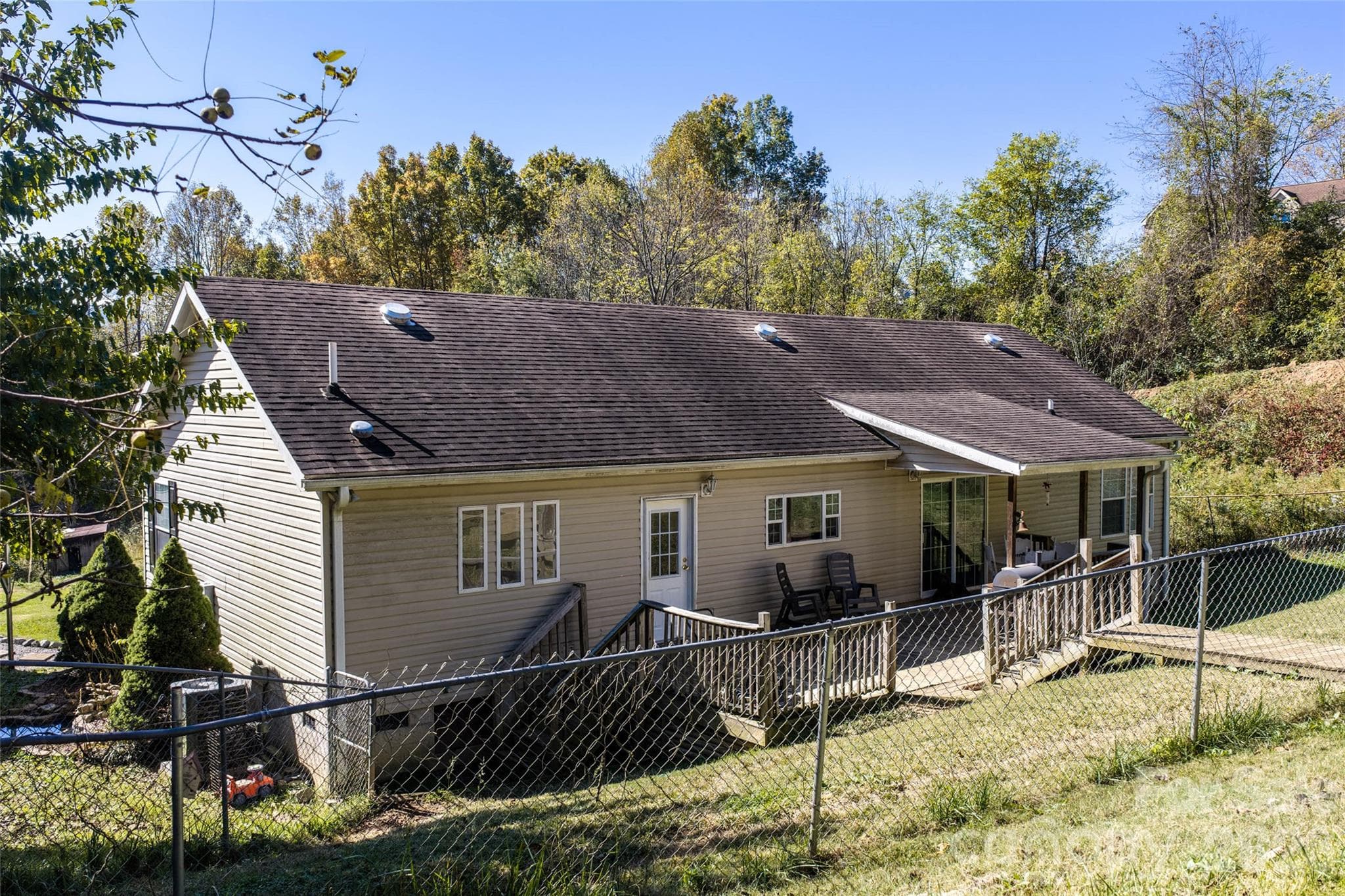 Single Family Residence at 23 Yorkie Drive, Clyde, photo 38 of 38