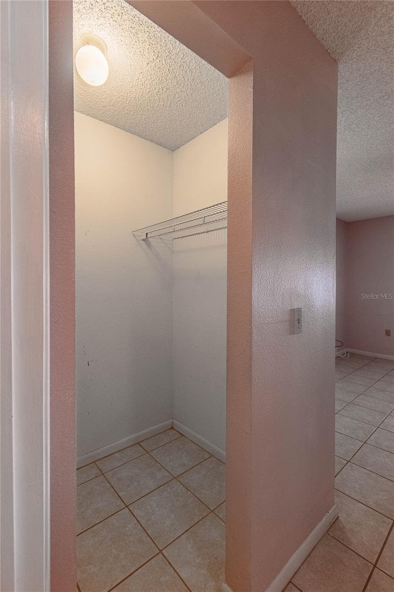 primary closet 1 - 4912 DAWNVIEW LN, LAKELAND