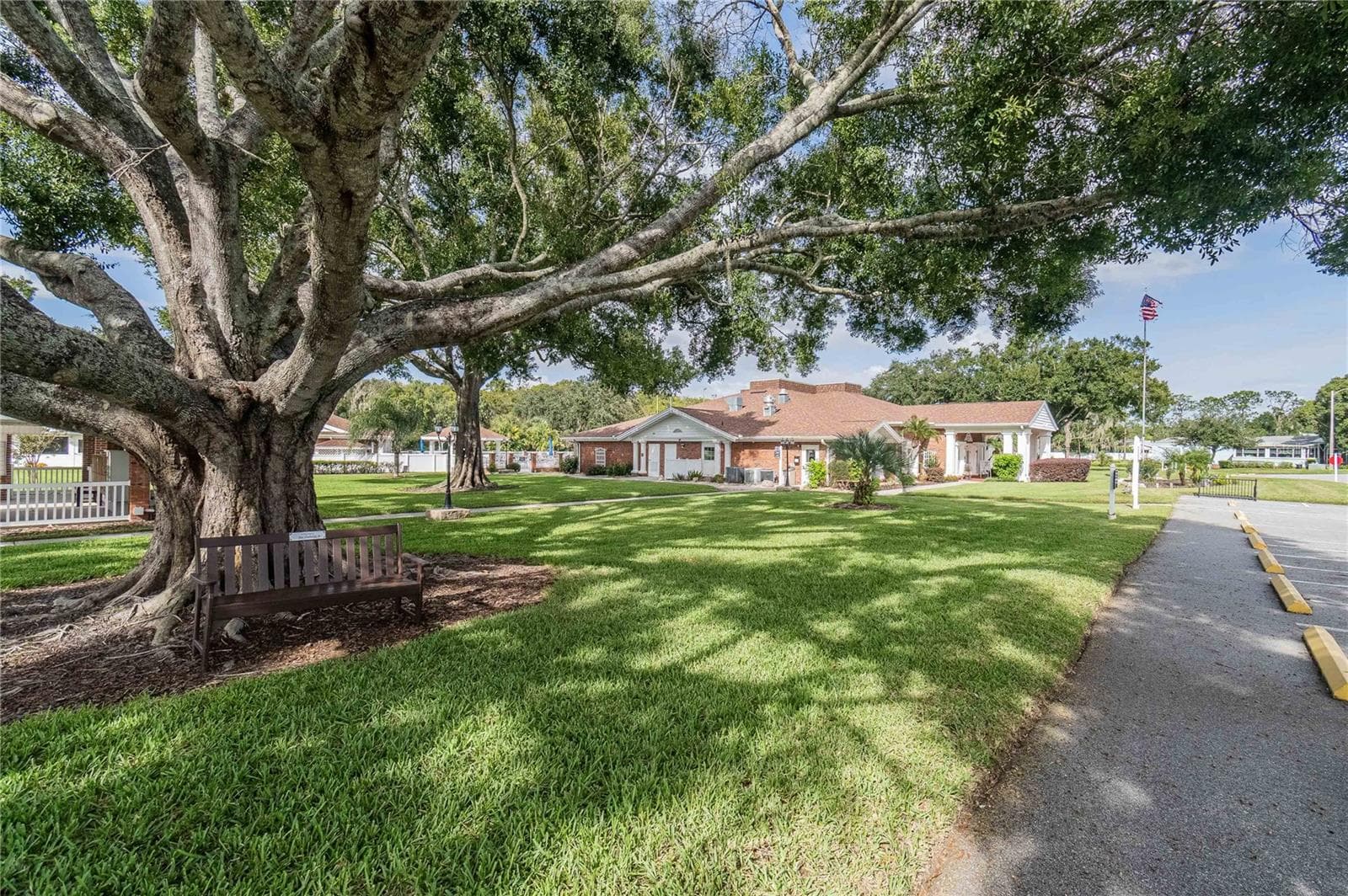 Single Family Residence at 4912 DAWNVIEW LN, LAKELAND, photo 32 of 37