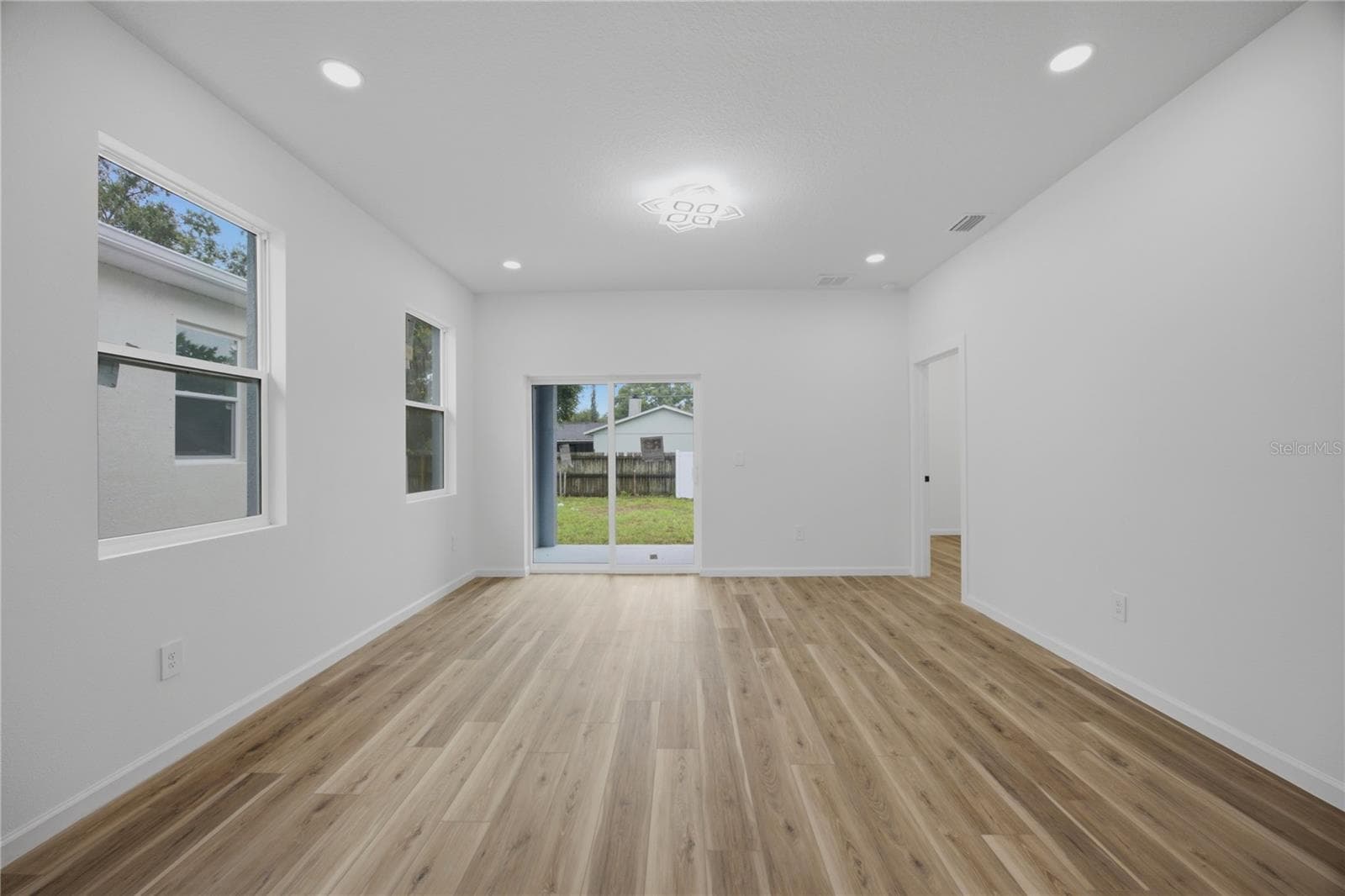 Single Family Residence at 3109 E 22ND AVE, TAMPA, photo 8 of 31