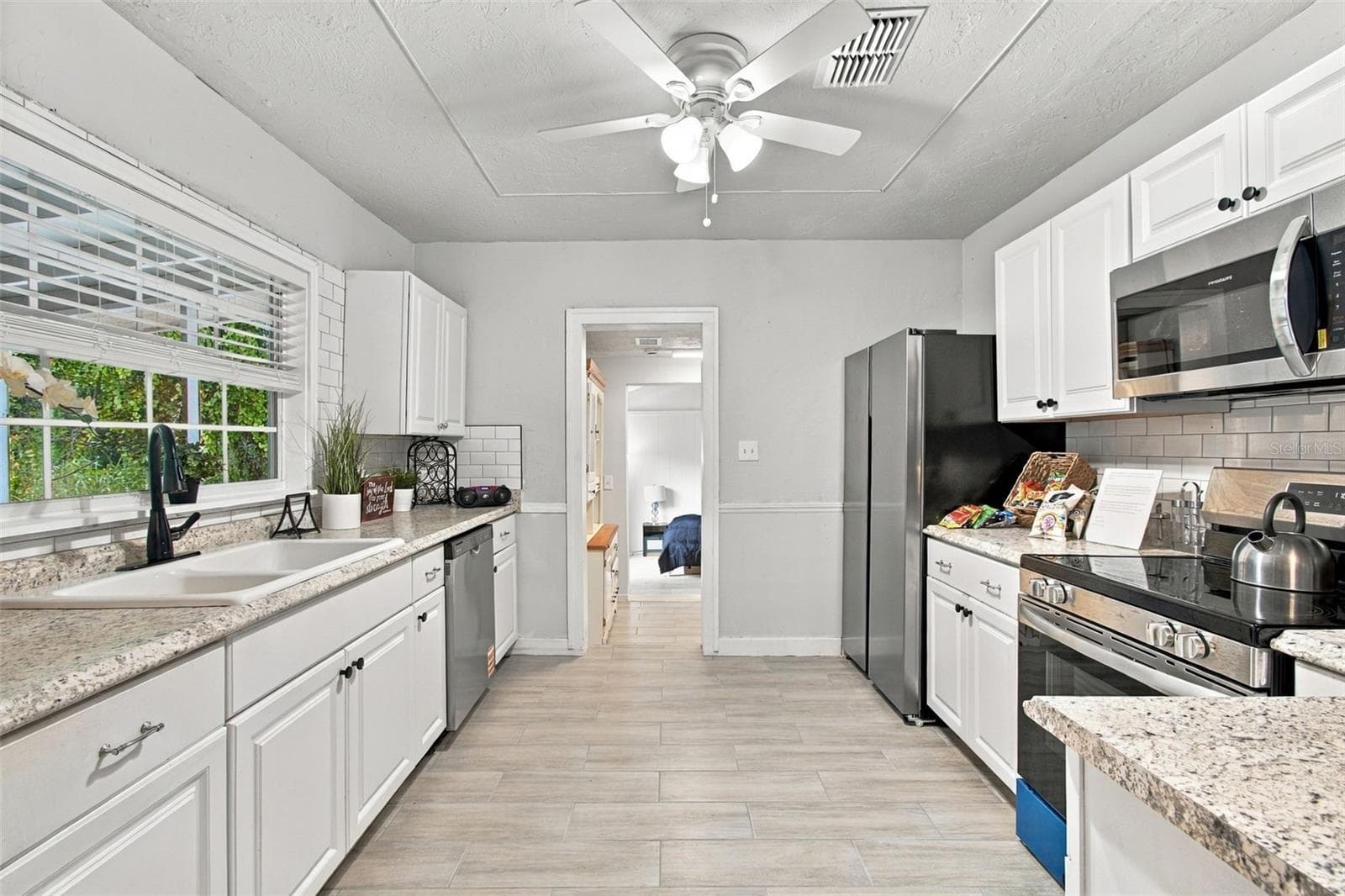 Single Family Residence at 2115 55TH AVE E, BRADENTON, photo 22 of 58