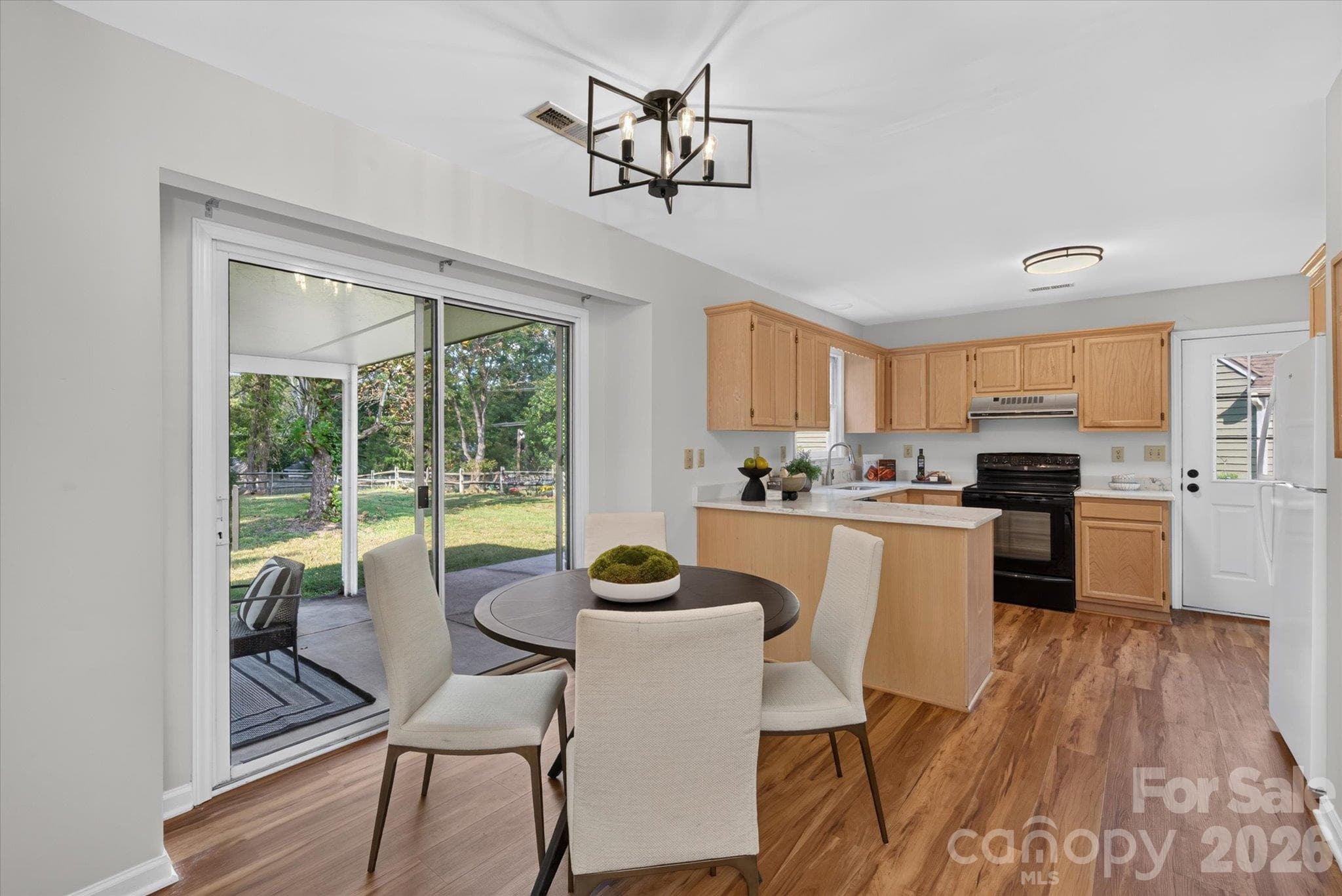 Single Family Residence at 4509 Doves Nest Court, Matthews, photo 9 of 30