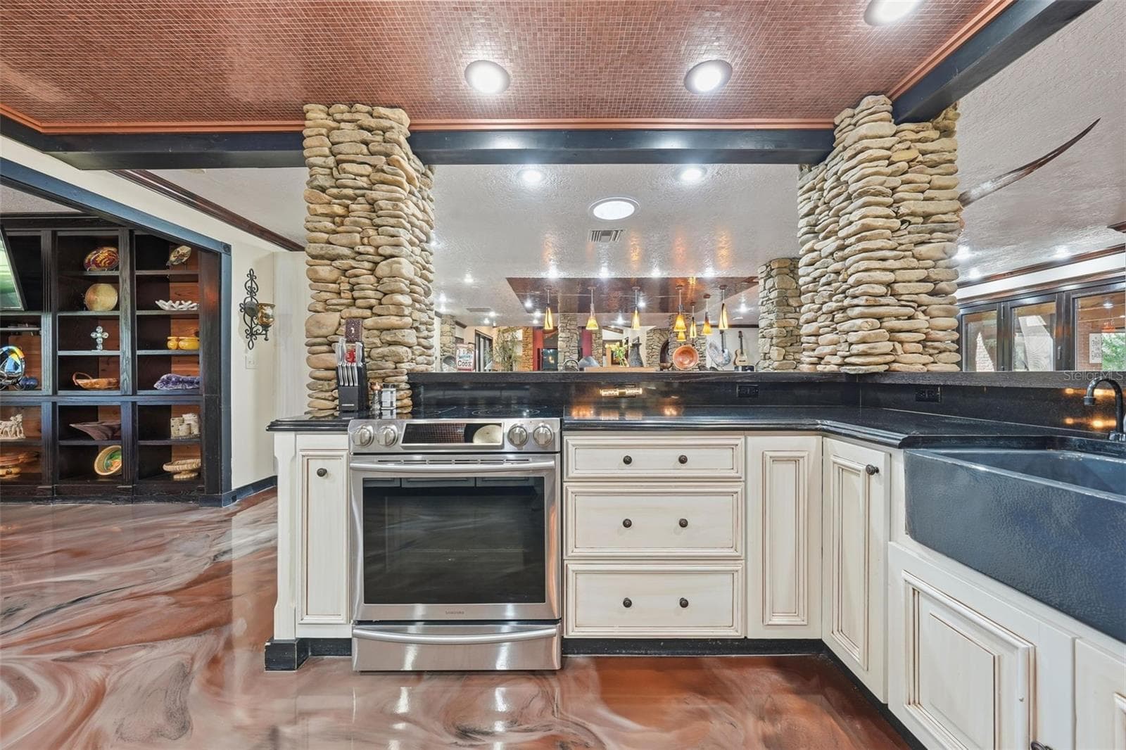 kitchen - 15211 VINOLA PL, MONTVERDE