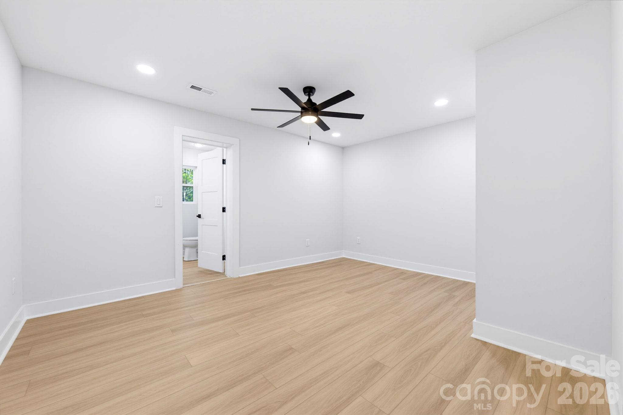Single Family Residence at 1325 Armstrong Road, Belmont, photo 23 of 48