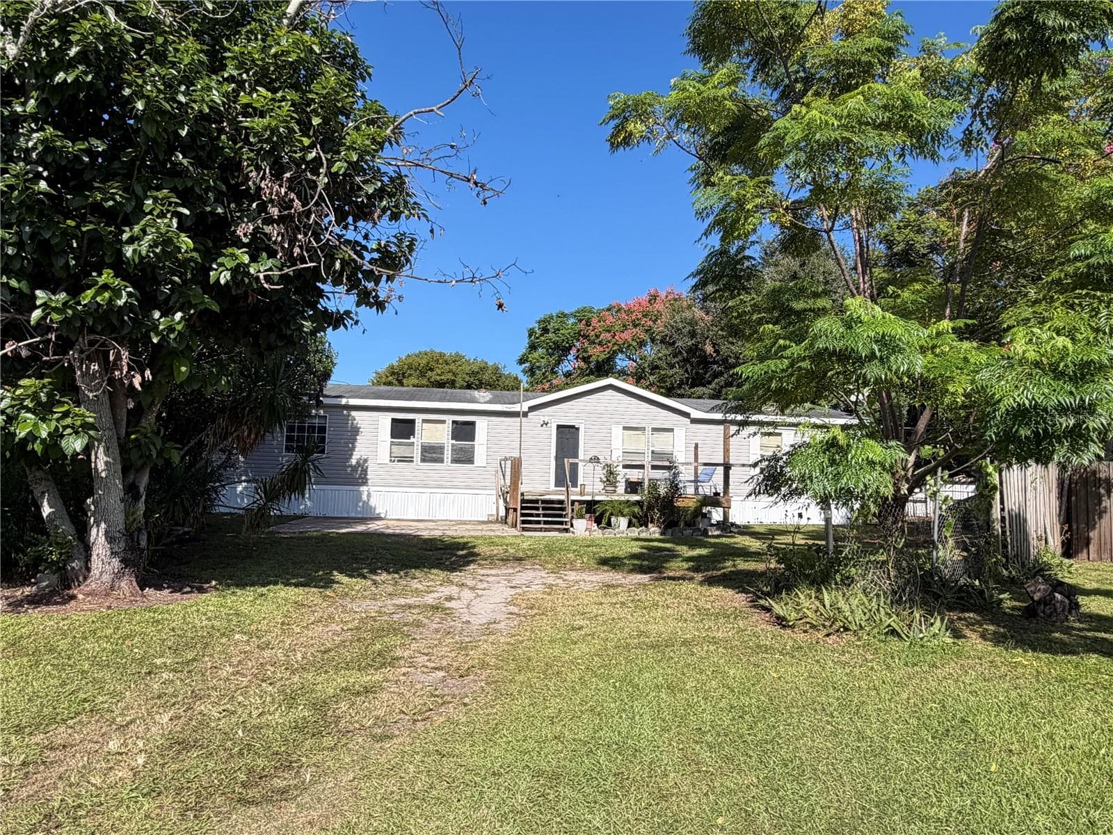 Manufactured Home at 7407 SABRE ST, ORLANDO, photo 2 of 21