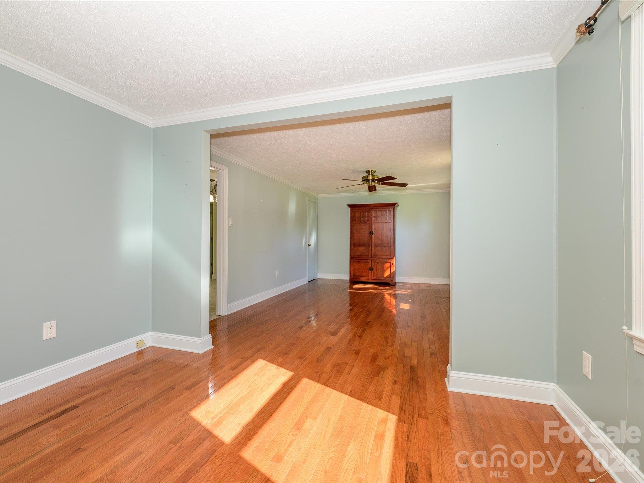 Single Family Residence at 3714 Fieldcrest Circle NW, Concord, photo 9 of 27