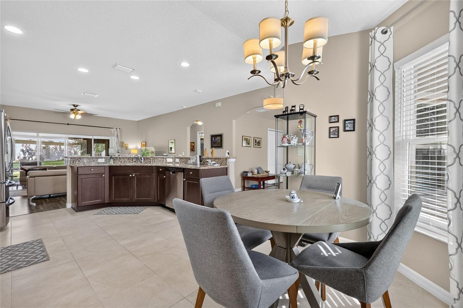 Single Family Residence at 4727 INDEPENDENCE TRL, LEESBURG, photo 13 of 38