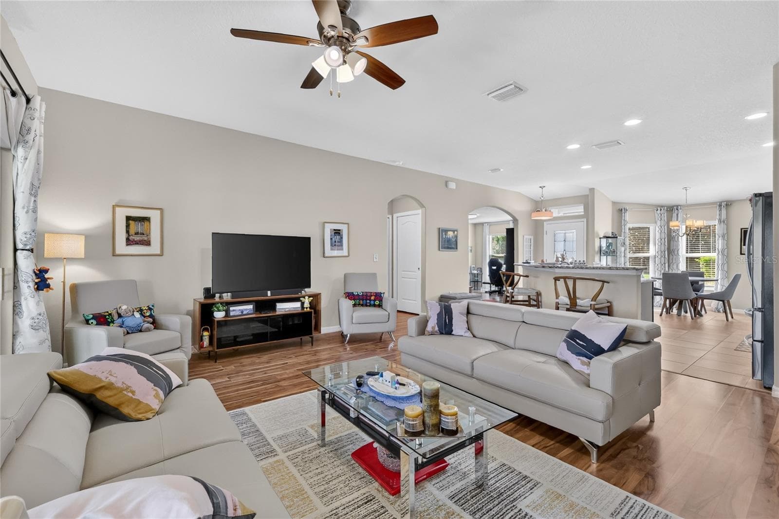 Single Family Residence at 4727 INDEPENDENCE TRL, LEESBURG, photo 18 of 38