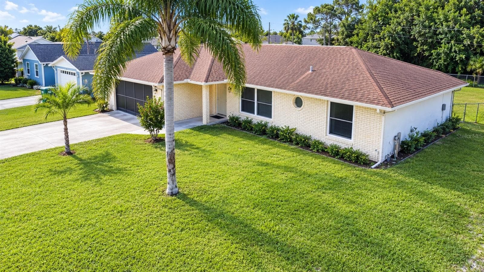 Single Family Residence at 1954 TILBURG AVE, DELTONA, photo 2 of 17