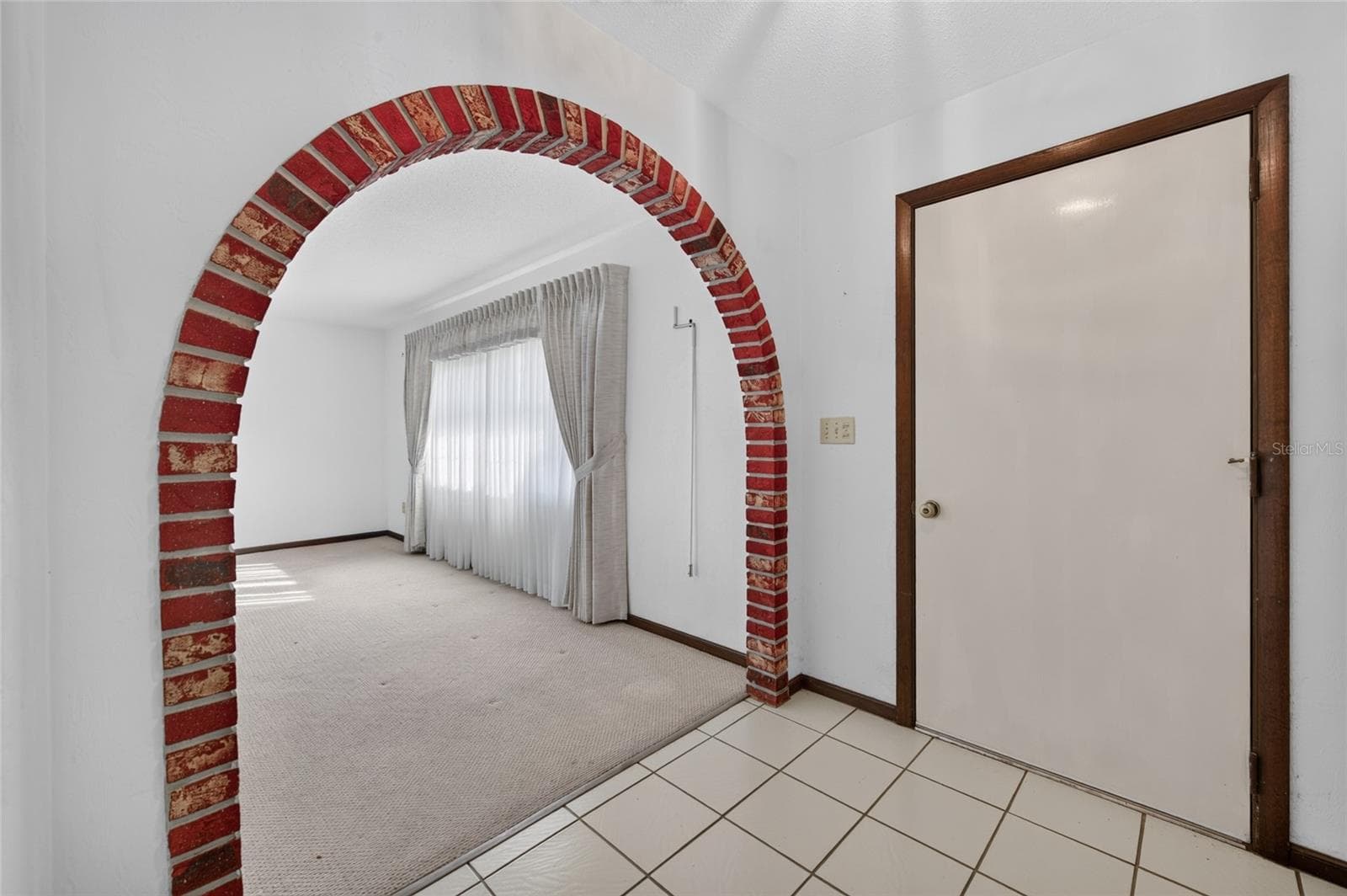 Single Family Residence at 1056 KIMBERLY CT, PORT ORANGE, photo 4 of 36