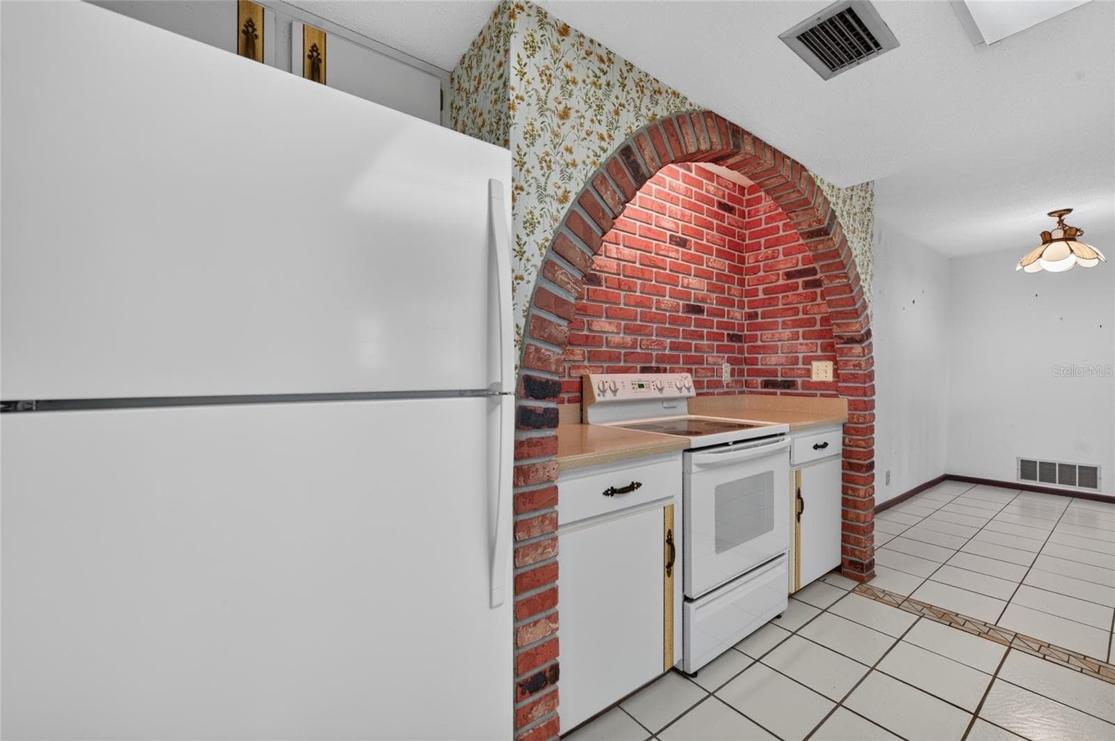 Single Family Residence at 1056 KIMBERLY CT, PORT ORANGE, photo 16 of 36