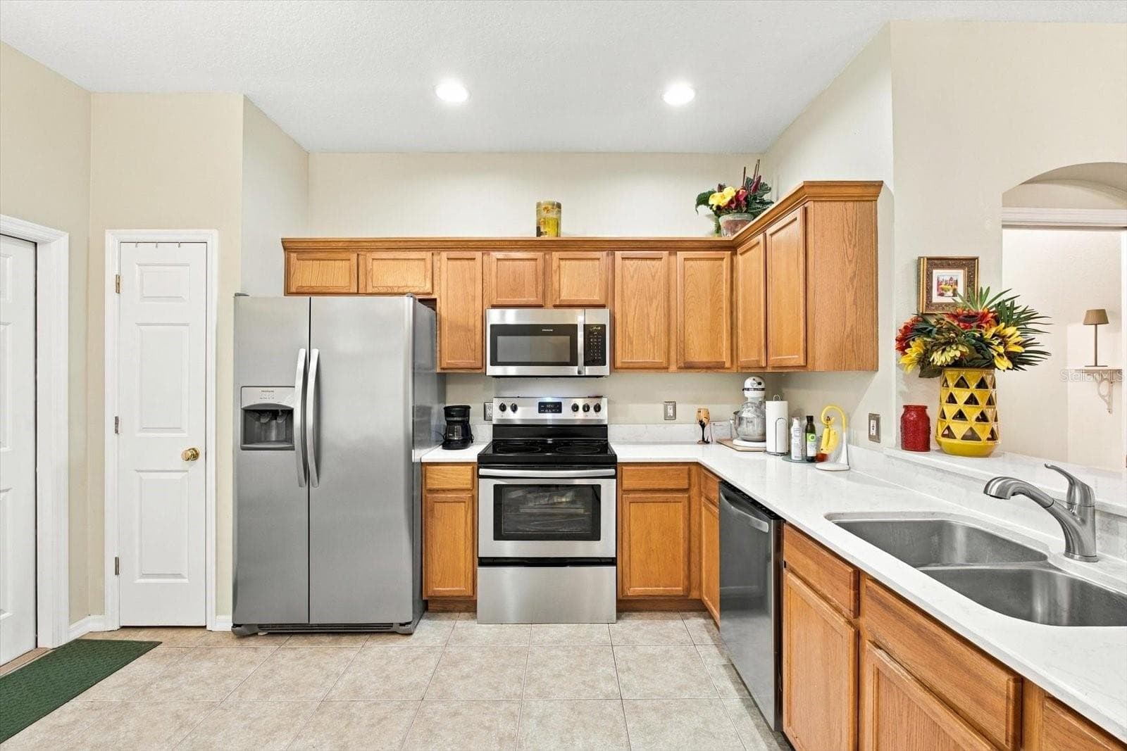 Kitchen - 6681 80TH AVE N, PINELLAS PARK