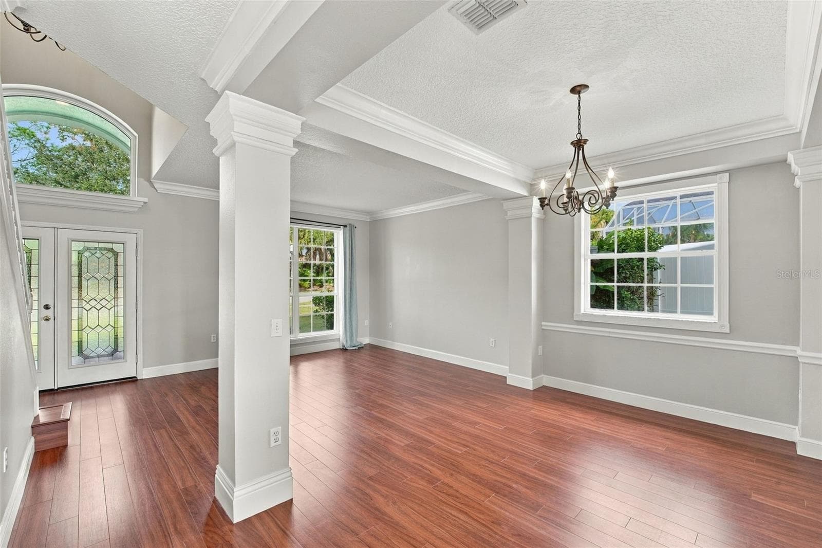Single Family Residence at 14201 LAKE UNDERHILL RD, ORLANDO, photo 5 of 46