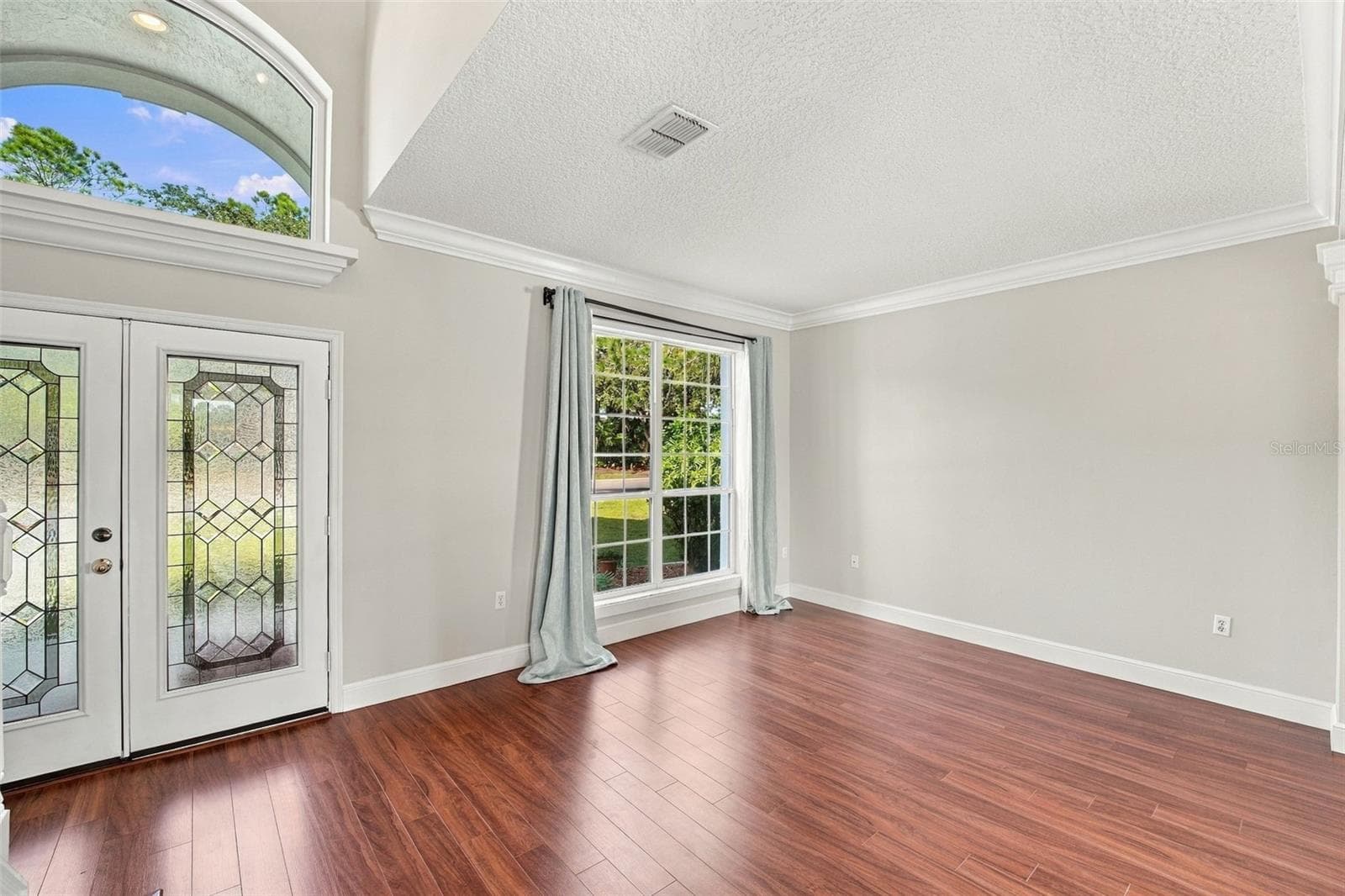 Single Family Residence at 14201 LAKE UNDERHILL RD, ORLANDO, photo 7 of 46