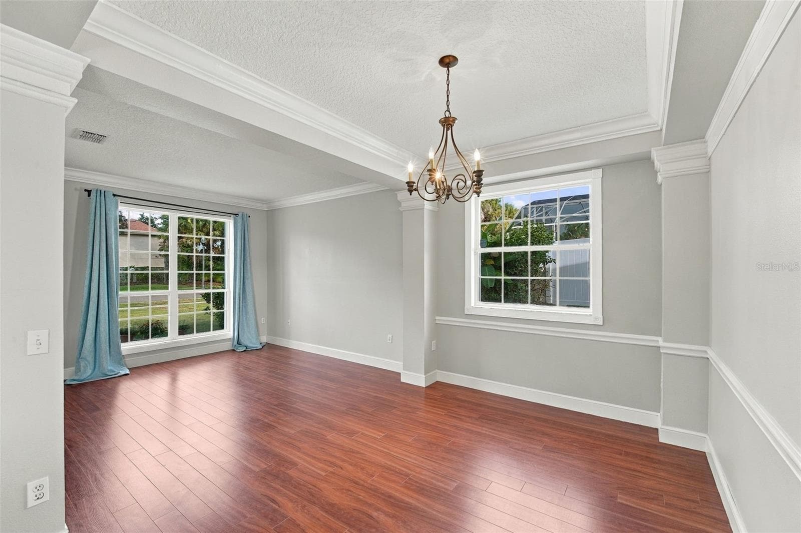 Single Family Residence at 14201 LAKE UNDERHILL RD, ORLANDO, photo 9 of 46