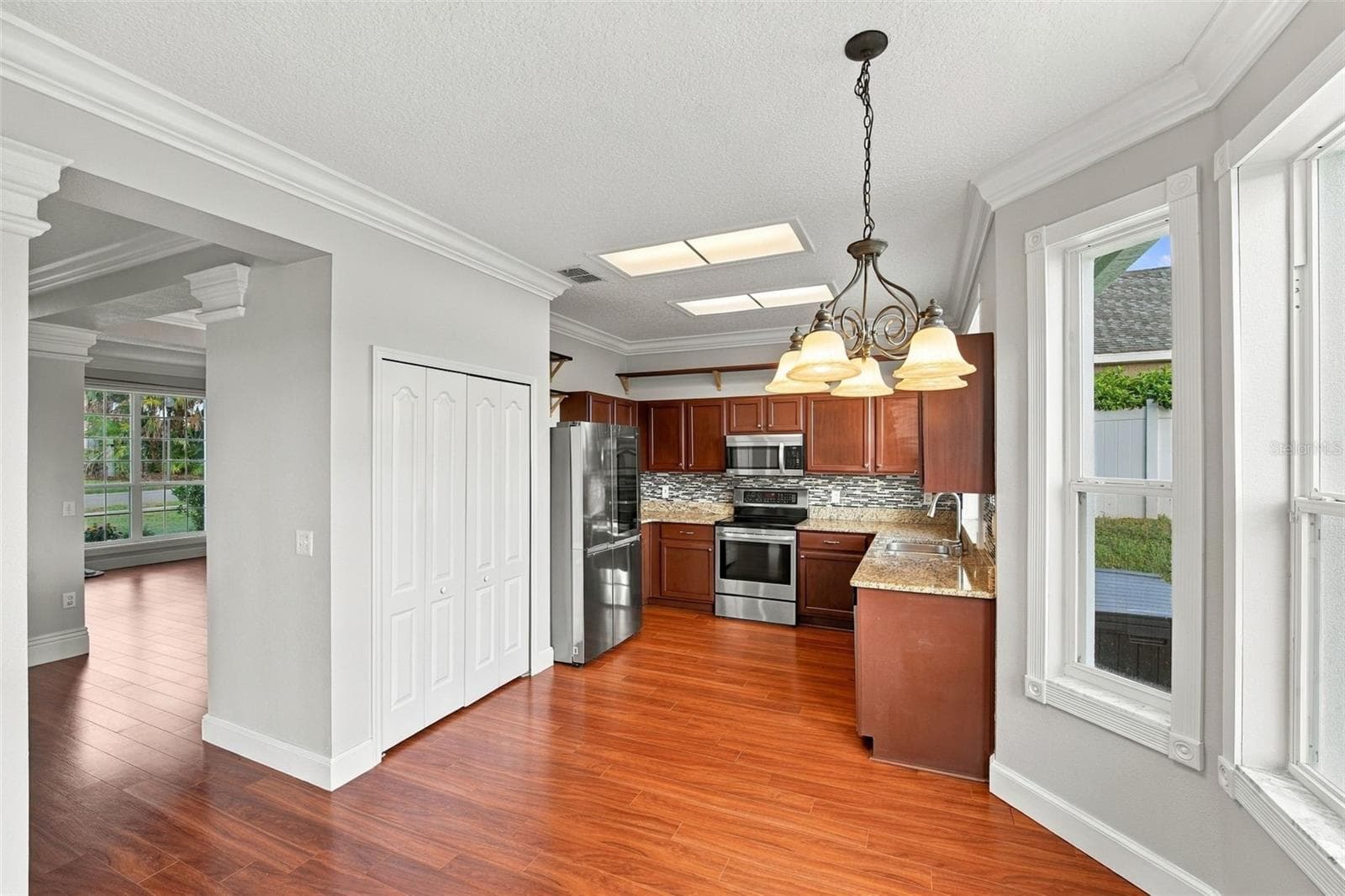 Single Family Residence at 14201 LAKE UNDERHILL RD, ORLANDO, photo 20 of 46