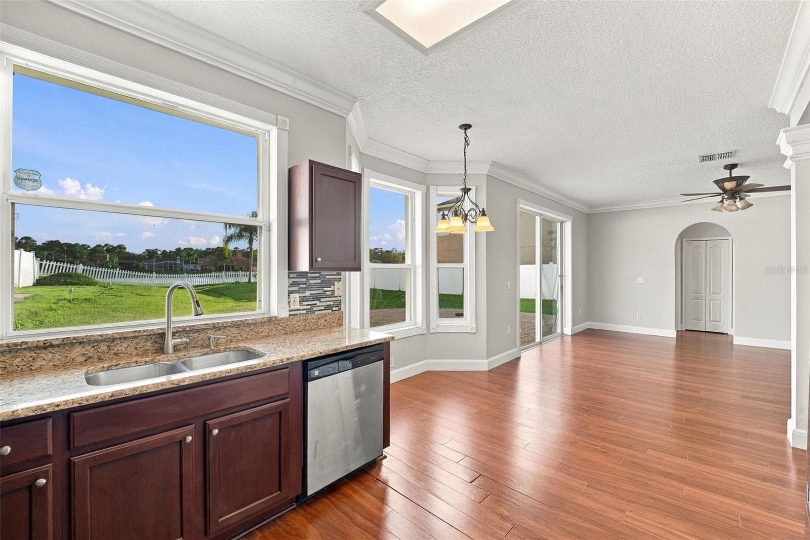 Single Family Residence at 14201 LAKE UNDERHILL RD, ORLANDO, photo 25 of 46