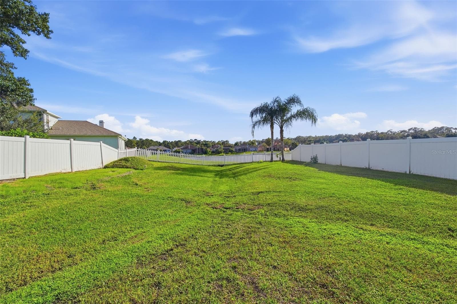 Single Family Residence at 14201 LAKE UNDERHILL RD, ORLANDO, photo 42 of 46