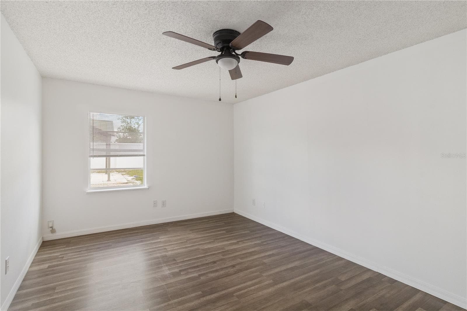 Primary Bedroom - 2957 GIMLET DR, DELTONA