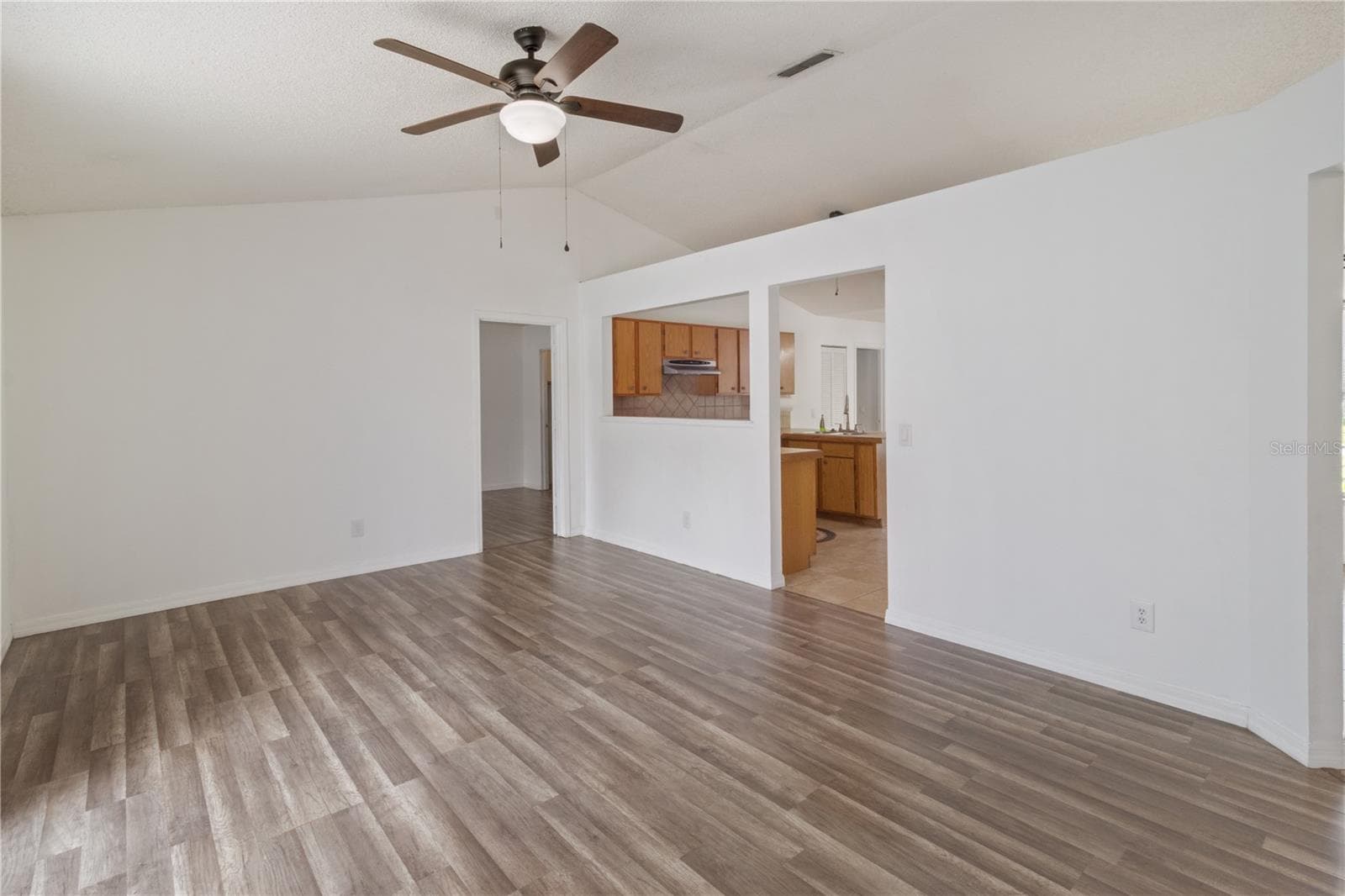 Family Room - 2957 GIMLET DR, DELTONA