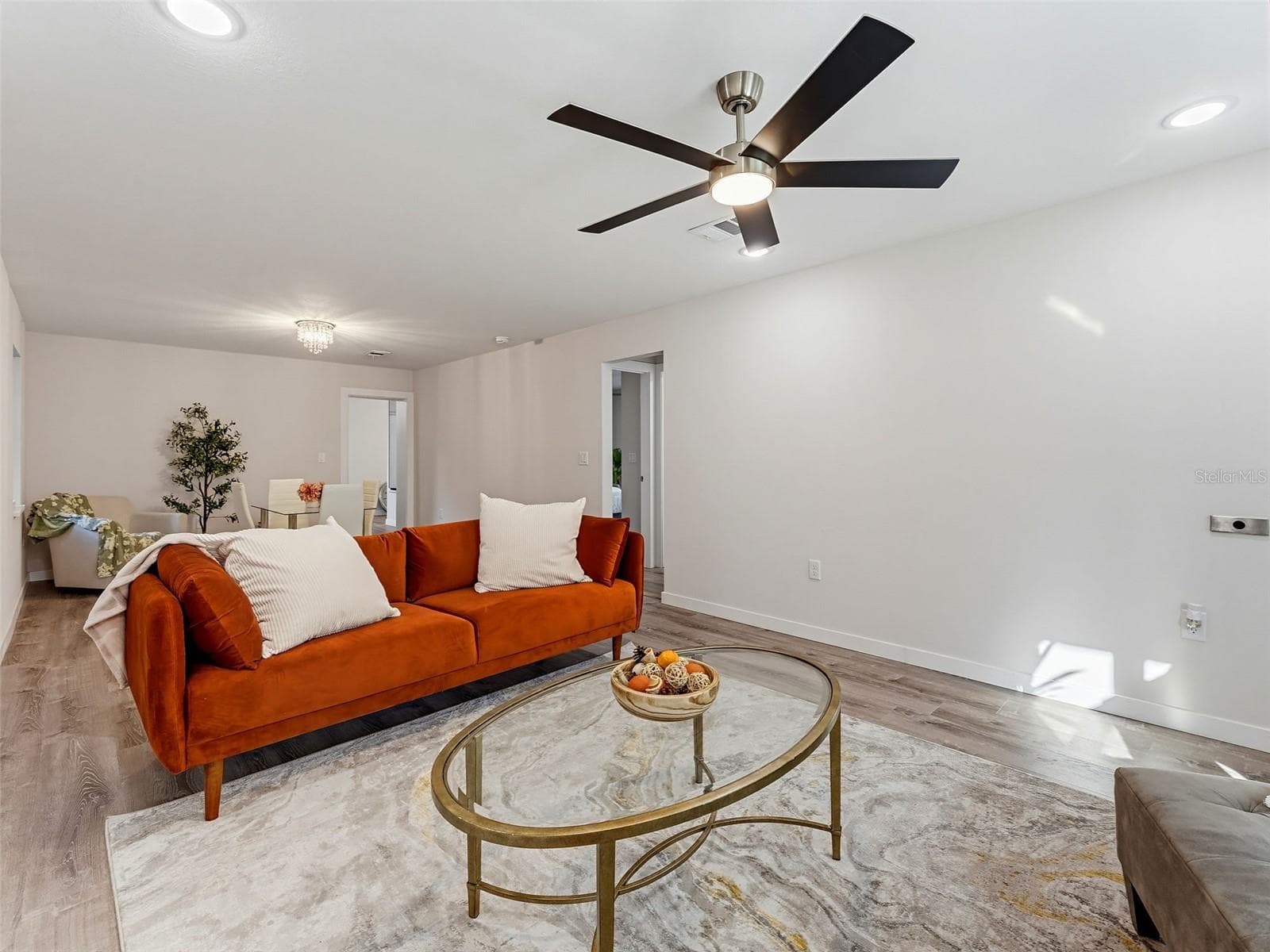 living area - 317 NE 13TH TER, CRYSTAL RIVER