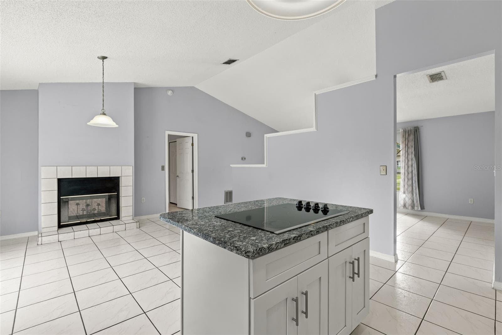 Single Family Residence at 217 CHURCHILL CT, KISSIMMEE, photo 9 of 33