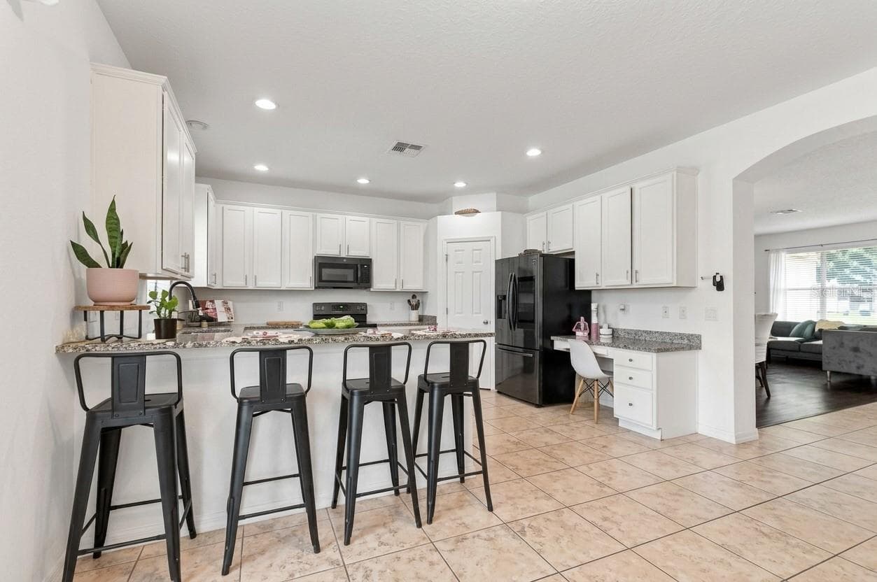 Single Family Residence at 19025 FISHERMANS BEND DR, LUTZ, photo 13 of 80