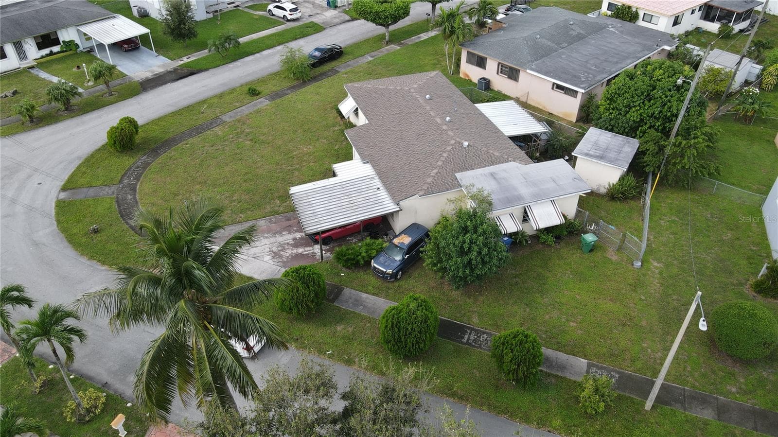 Single Family Residence at 9000 NW 12TH CT, MIAMI, photo 4 of 4
