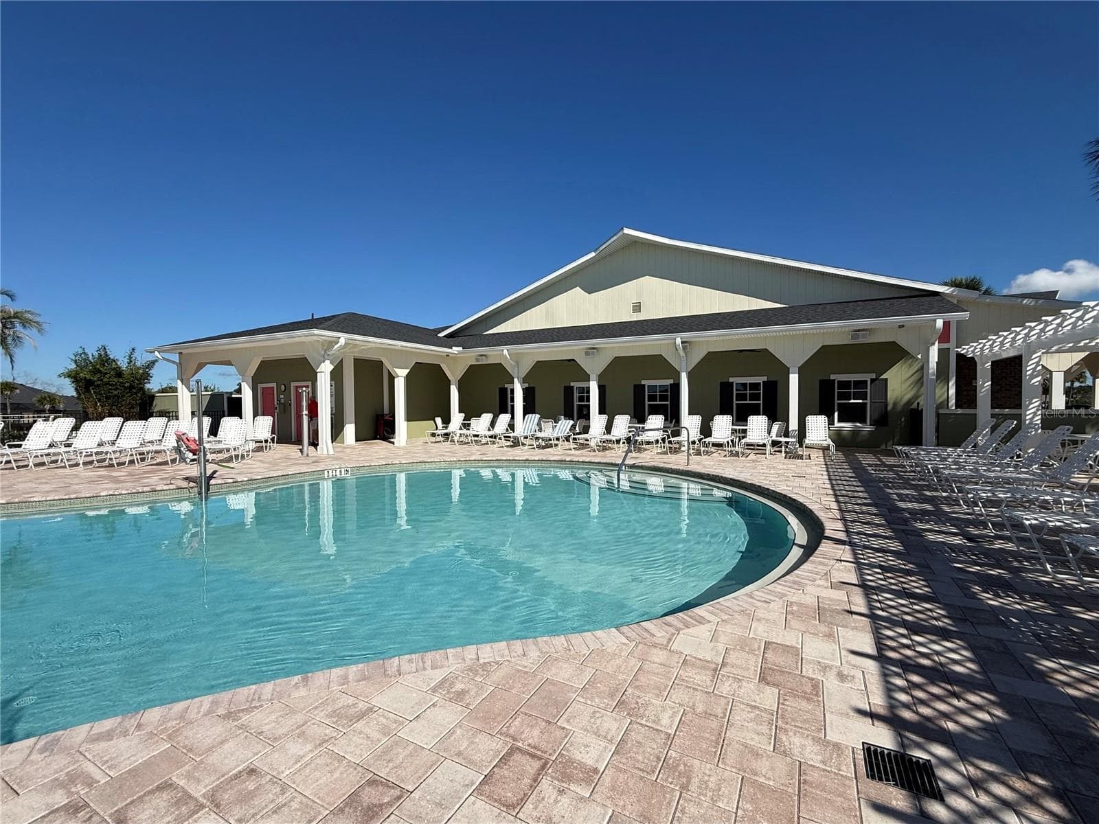 Franklin Family Pool - 614 LAKE CREEK CIR, THE VILLAGES