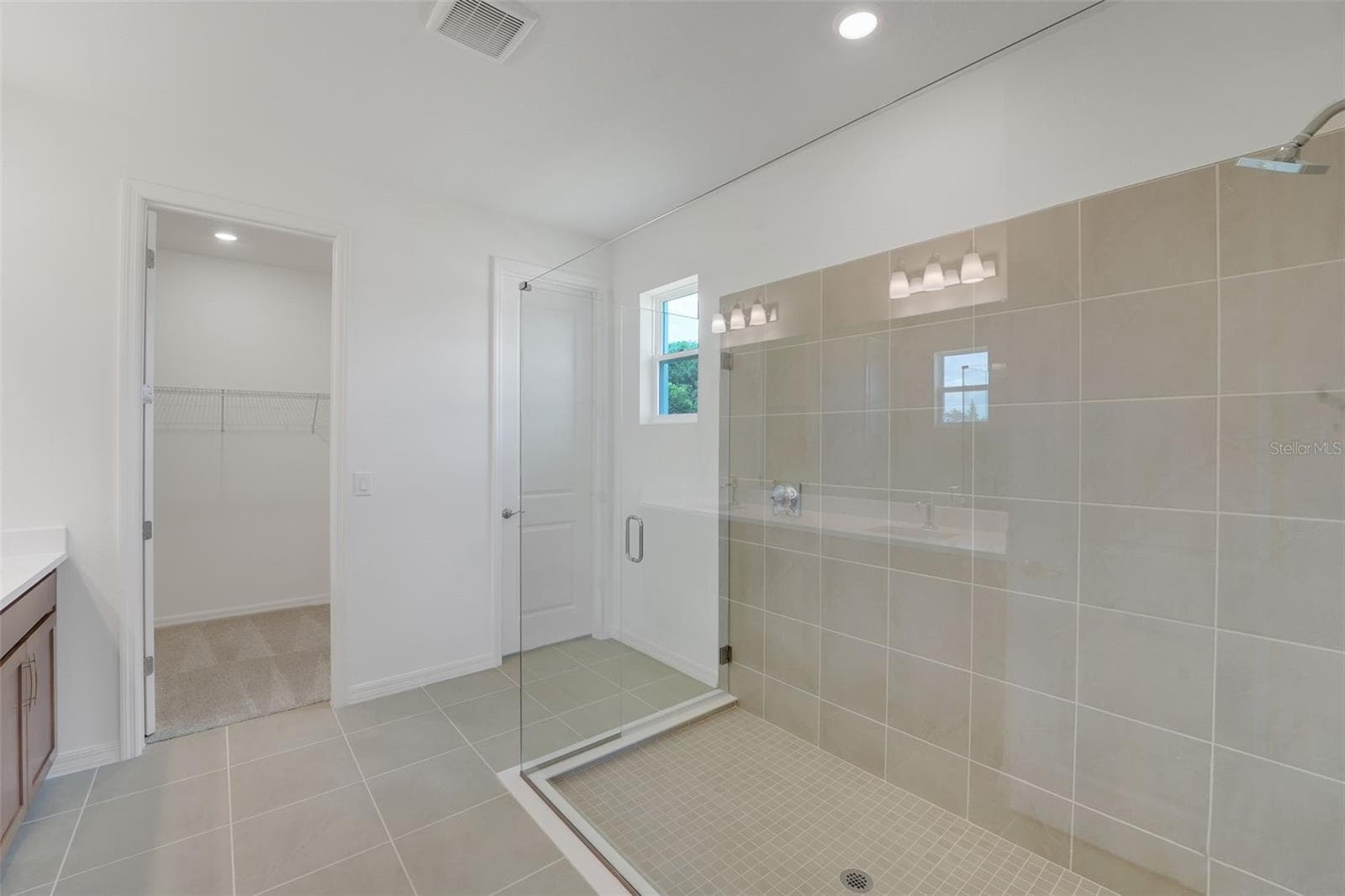Single Family Residence at 13716 EVERBREEZE LN, PUNTA GORDA, photo 27 of 31