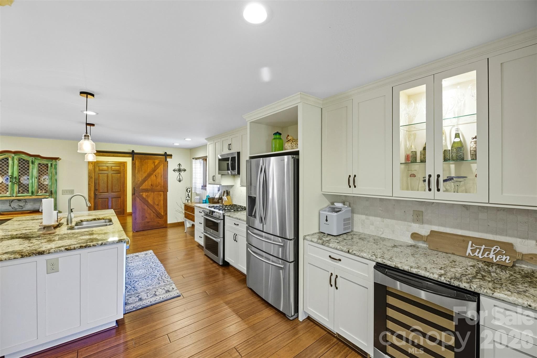 Single Family Residence at 1515 Heatherloch Drive, Gastonia, photo 6 of 36