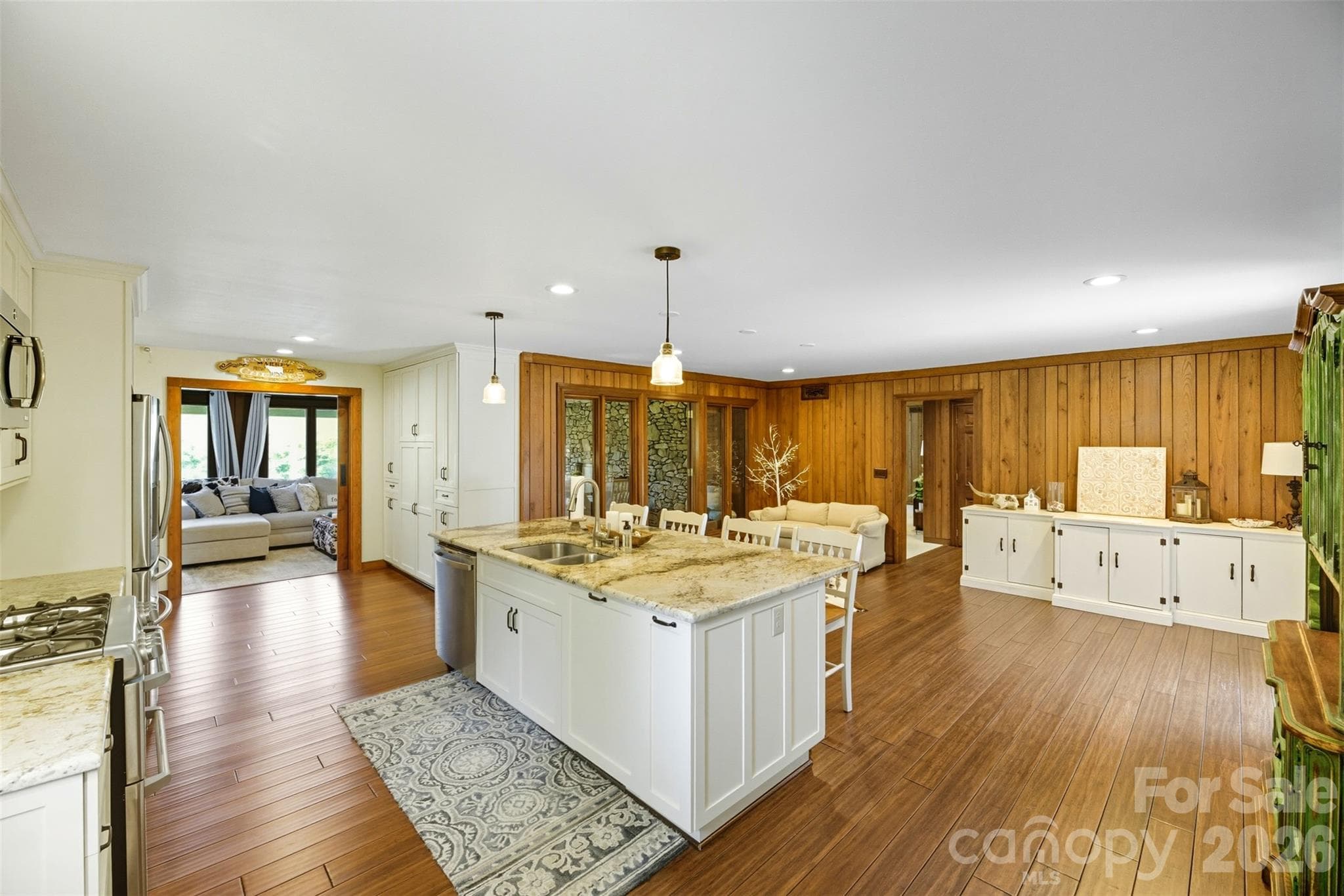 Single Family Residence at 1515 Heatherloch Drive, Gastonia, photo 7 of 36