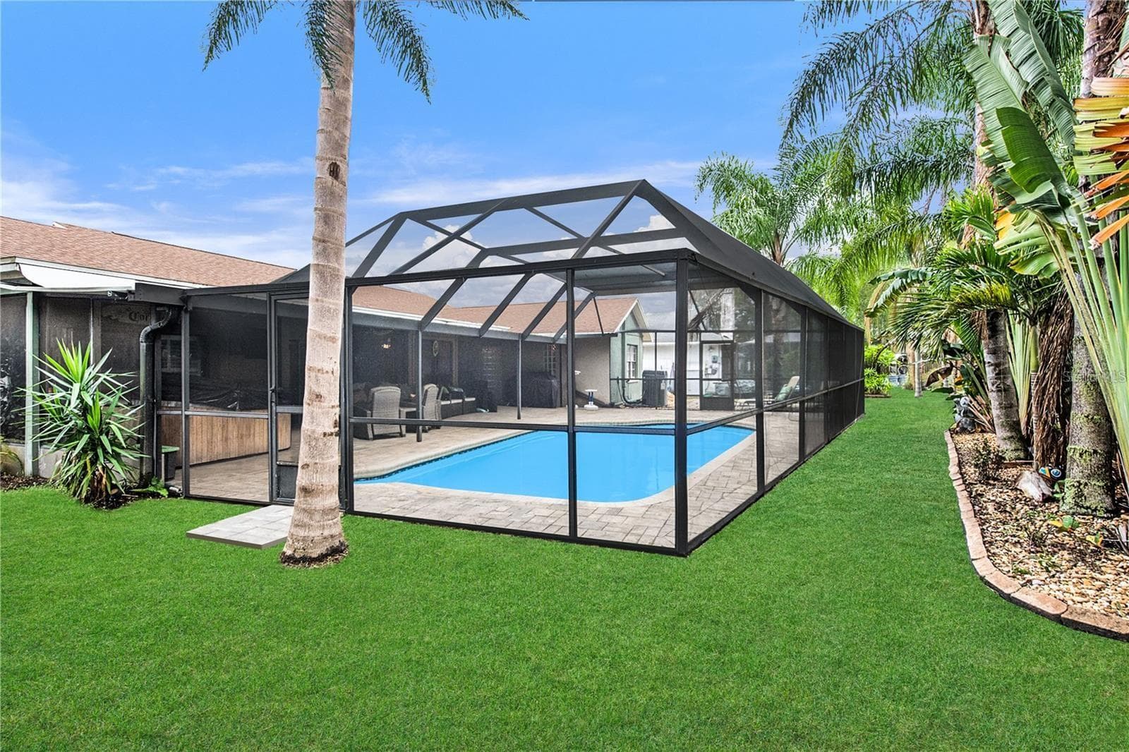 Single Family Residence at 16222 E COURSE DR, TAMPA, photo 27 of 38