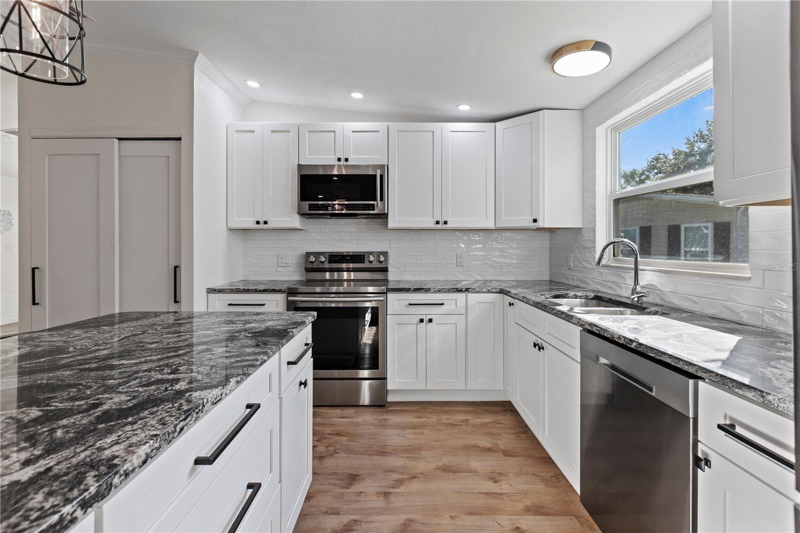 Kitchen - 67 MEADOWLARK CIR, ELLENTON
