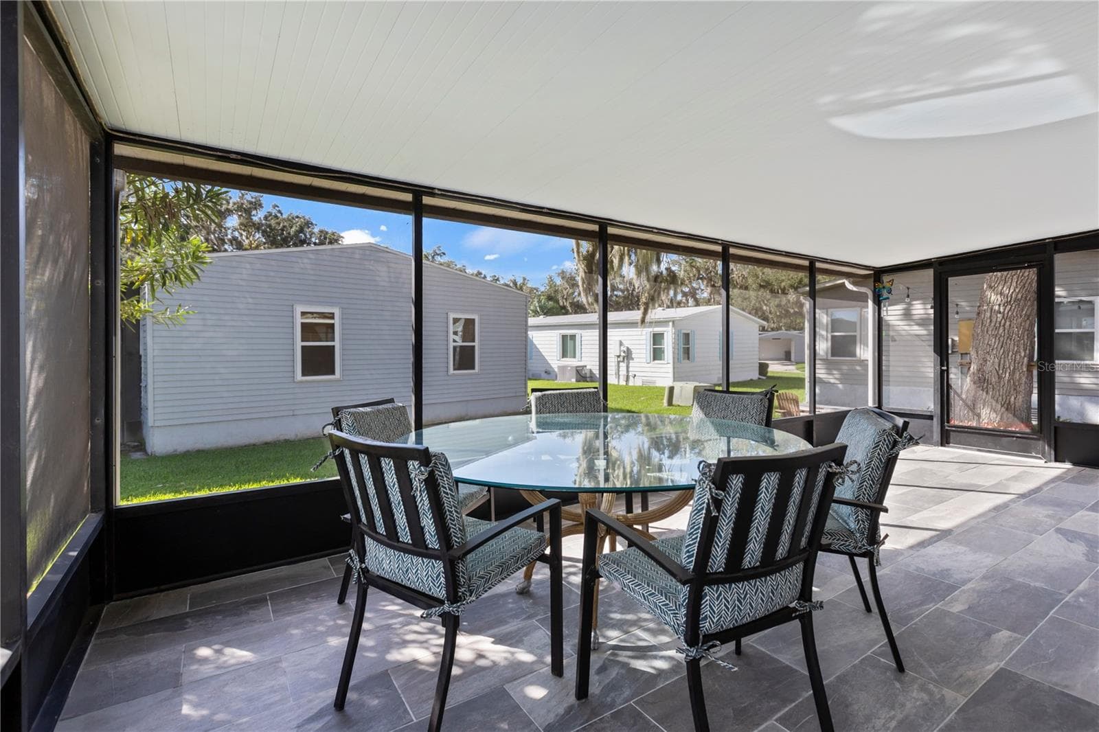 Lanai - 67 MEADOWLARK CIR, ELLENTON