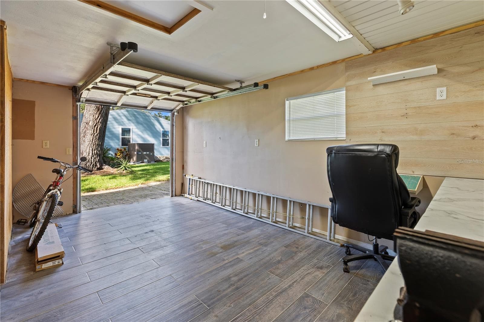 Garage - 67 MEADOWLARK CIR, ELLENTON