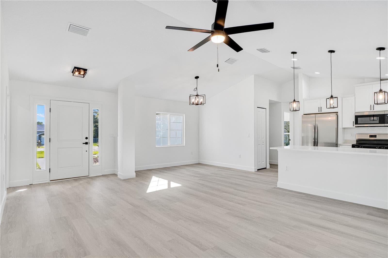 Single Family Residence at 14497 GOLDENEYE RD, WEEKI WACHEE, photo 10 of 47
