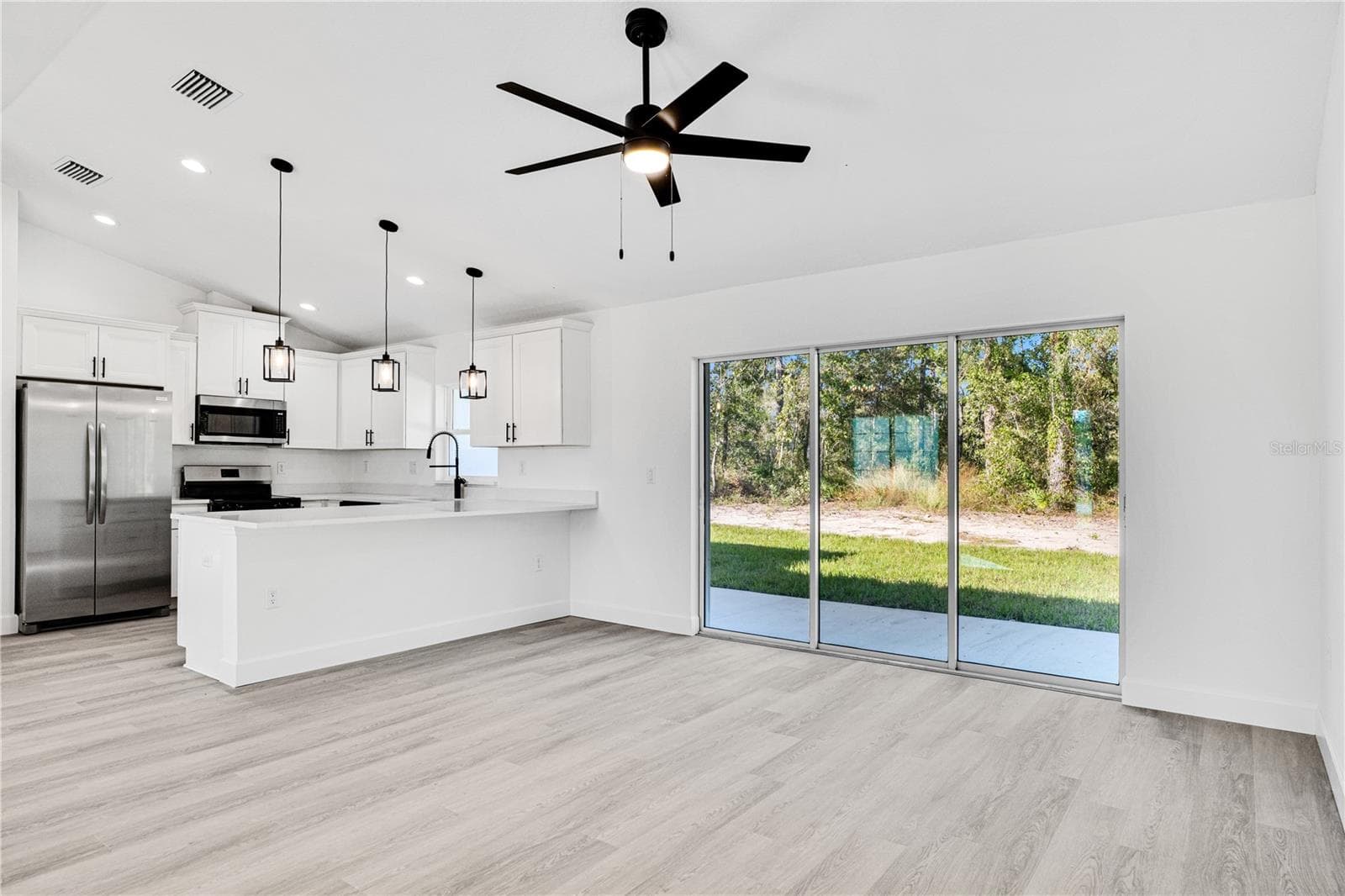 Single Family Residence at 14497 GOLDENEYE RD, WEEKI WACHEE, photo 15 of 47