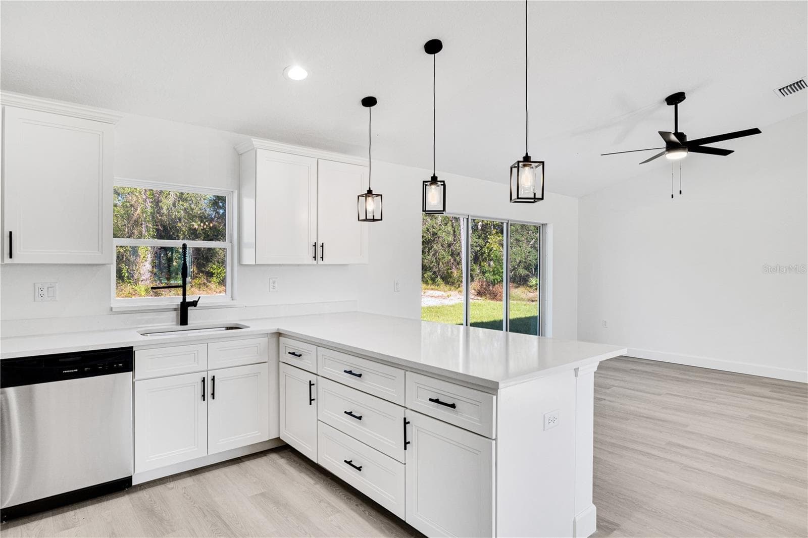 Single Family Residence at 14497 GOLDENEYE RD, WEEKI WACHEE, photo 19 of 47